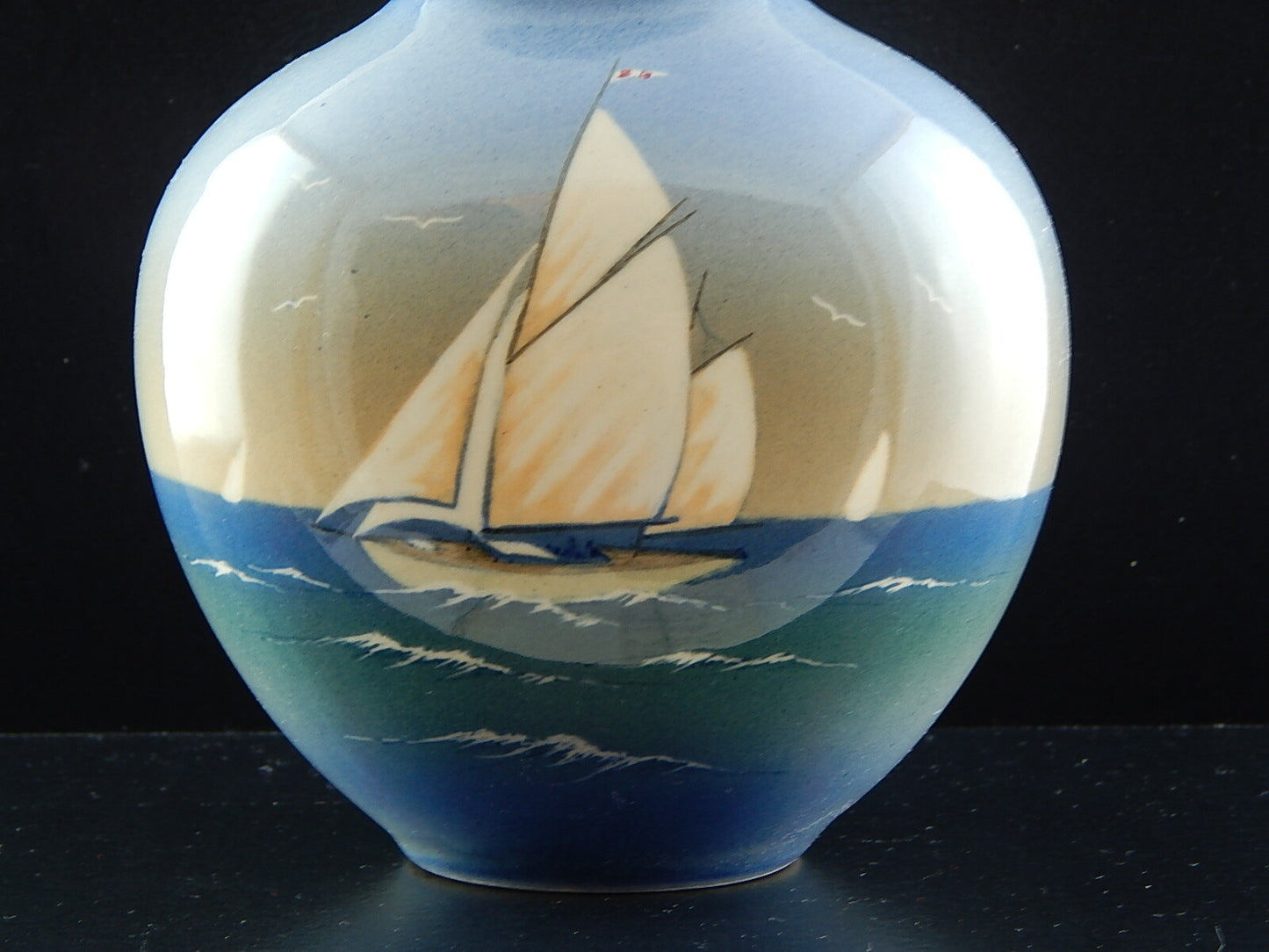 DENMARK VASO ANTICO CERAMICA SMALTATA DIPINTO MANO BARCA A VELA SOHOLM BORNHOLM