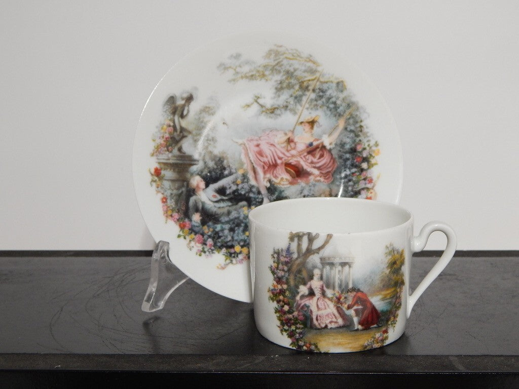 ANTICA PRIMA META' 900 LIMOGES TAZZA DA TE' PORCELLANA BIANCA CON SCENA GALANTE