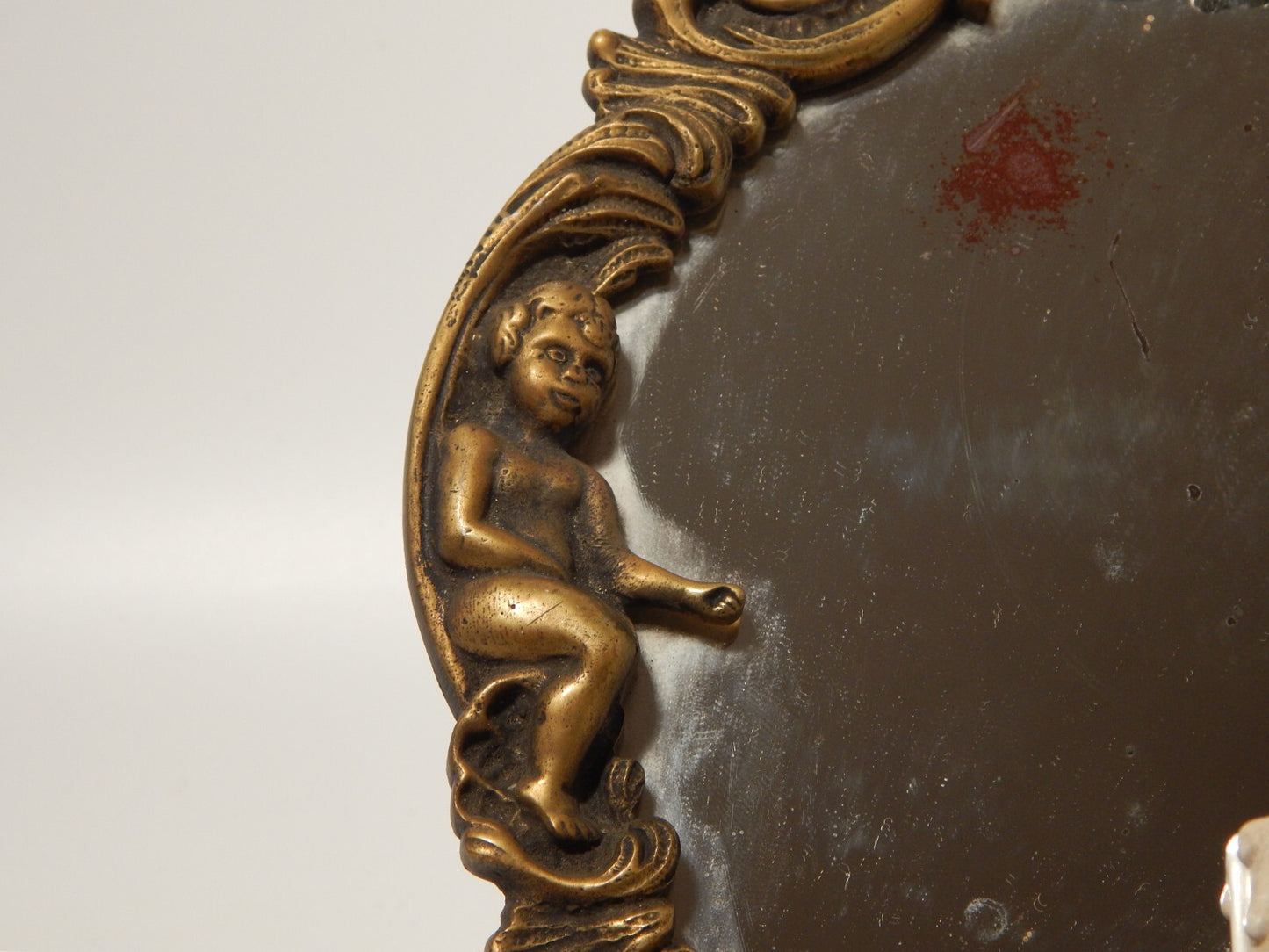 ANTICA APPLIQUE CON PREGEVOLE CORNICE STILE BAROCCO OTTONE O BRONZO E SPECCHIO