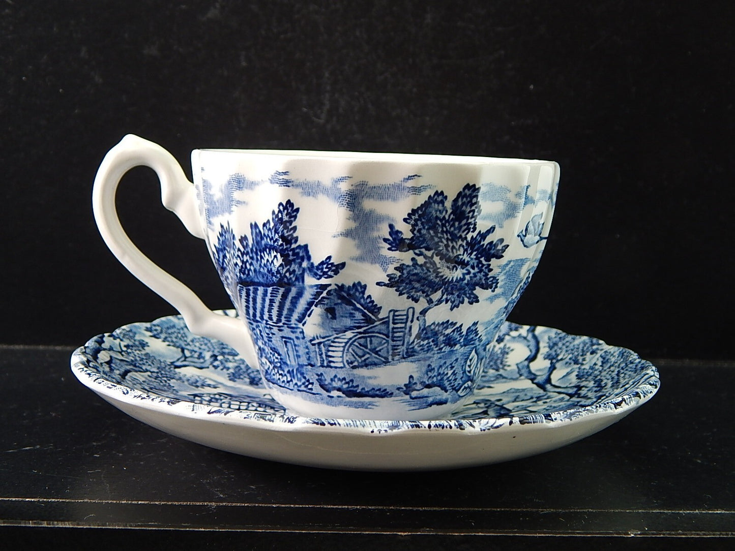 VINTAGE CERAMICA TAZZA TE' THE HUNTER MYOTT POTTERY ENGLAND IL CACCIATORE #2116