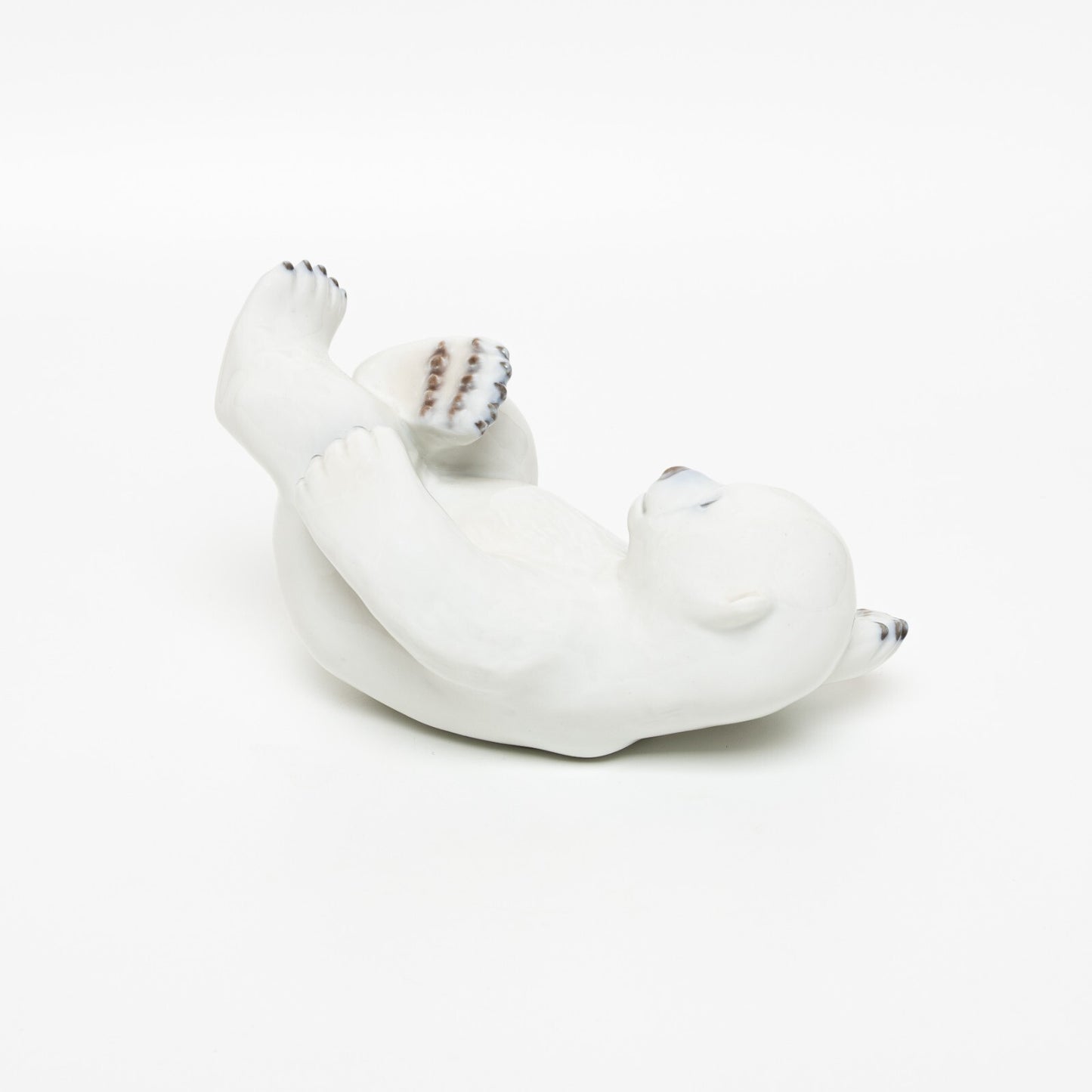 STATUINA PORCELLANA ROYAL COPENHAGEN "Cucciolo Orso Polare" COD 2537 CM 11x16x9