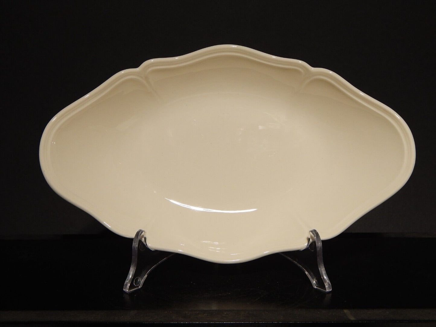 VINTAGE CERAMICA WEDGWOOD ETRURIA BARLASTON QUEENS SHAPE VASSOIO RAVIERA