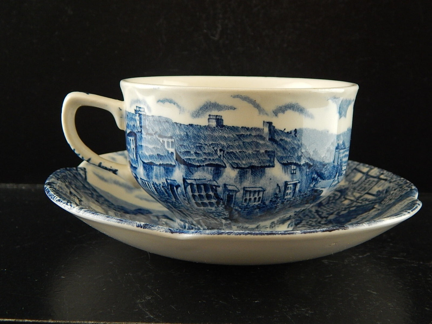 ANTICA TAZZA TE' SEMI PORCELLANA JOHNSON BROS OLDE ENGLISH COUNTRYSIDE