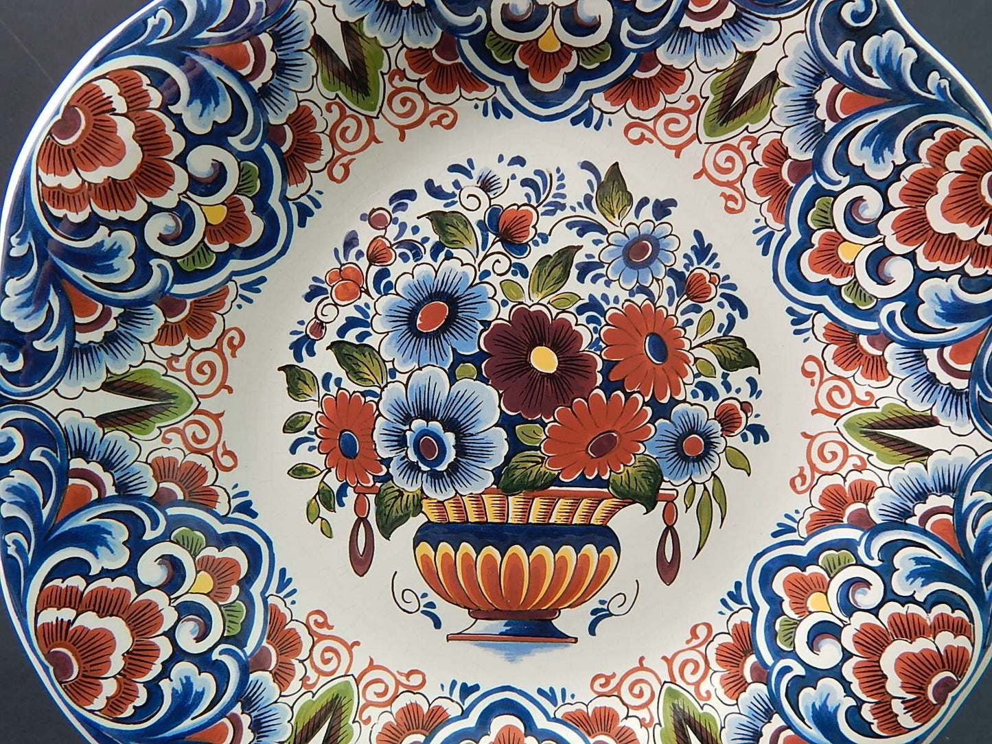 ANTICO PREZIOSO PIATTO CERAMICA POLICROMA COLLEZIONE OUD DELFT DIPINTO A MANO