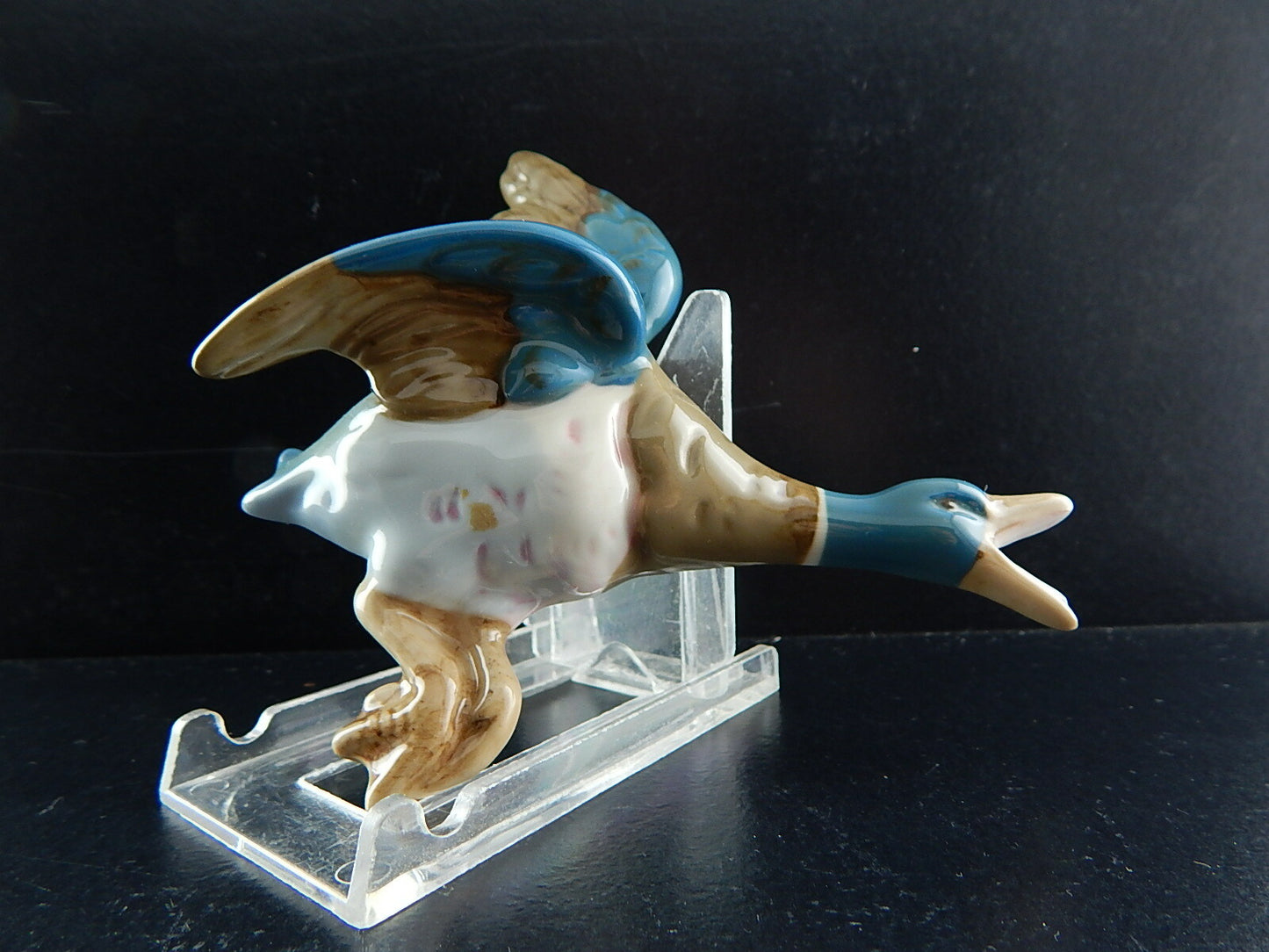 PORCELLANA ROYAL DUX ANTICA ANNI ‘30 STATUINA ANATRA DIPINTA A MANO DA APPENDERE