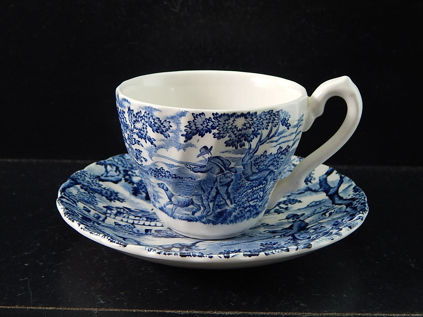 VINTAGE CERAMICA TAZZINA THE HUNTER MYOTT POTTERY ENGLAND IL CACCIATORE #2125