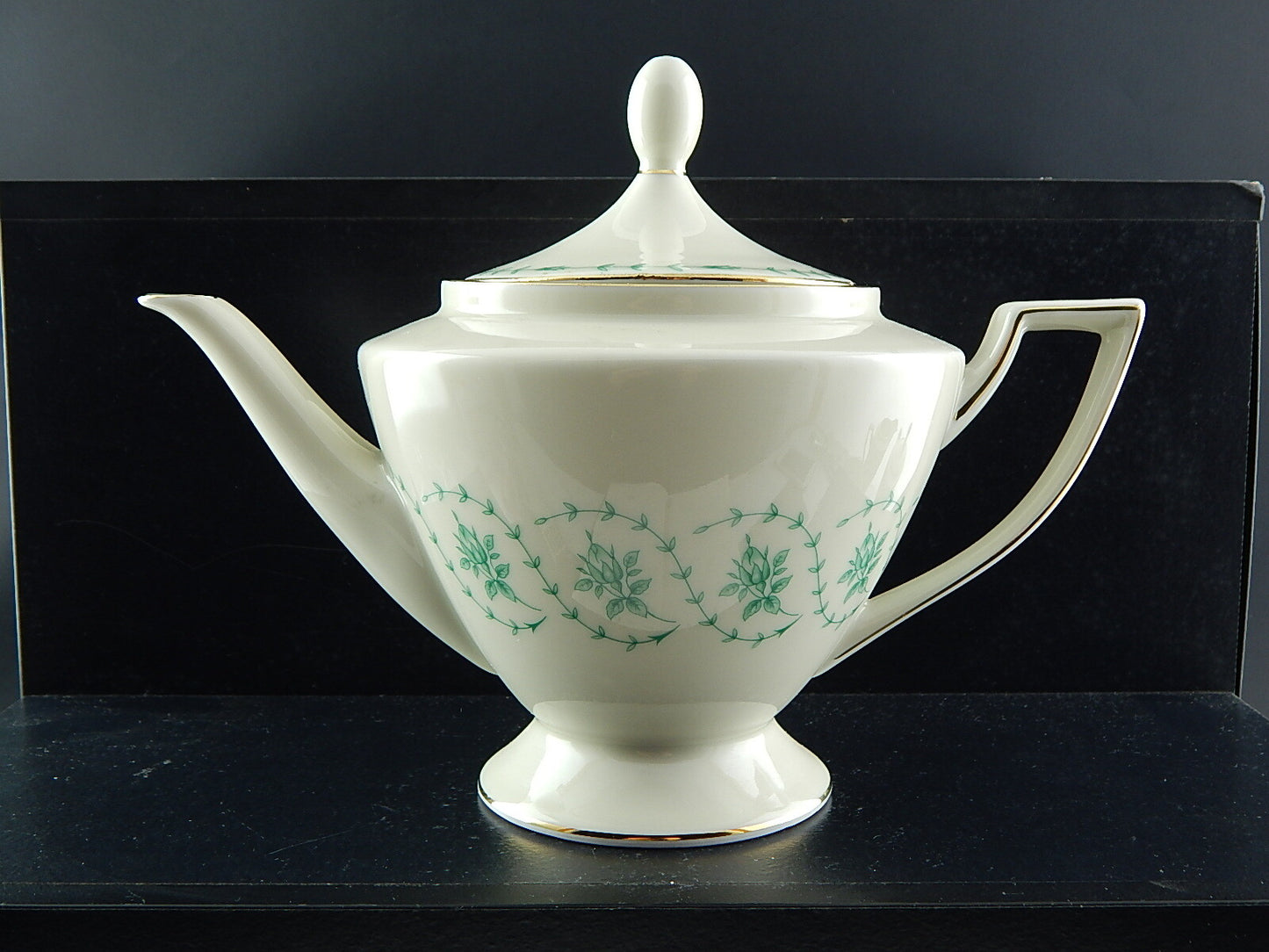 ANTICO SERVIZIO DA TÈ IMPERO PORCELLANA AVORIO E VERDE JAEGER&CO BAVARIA