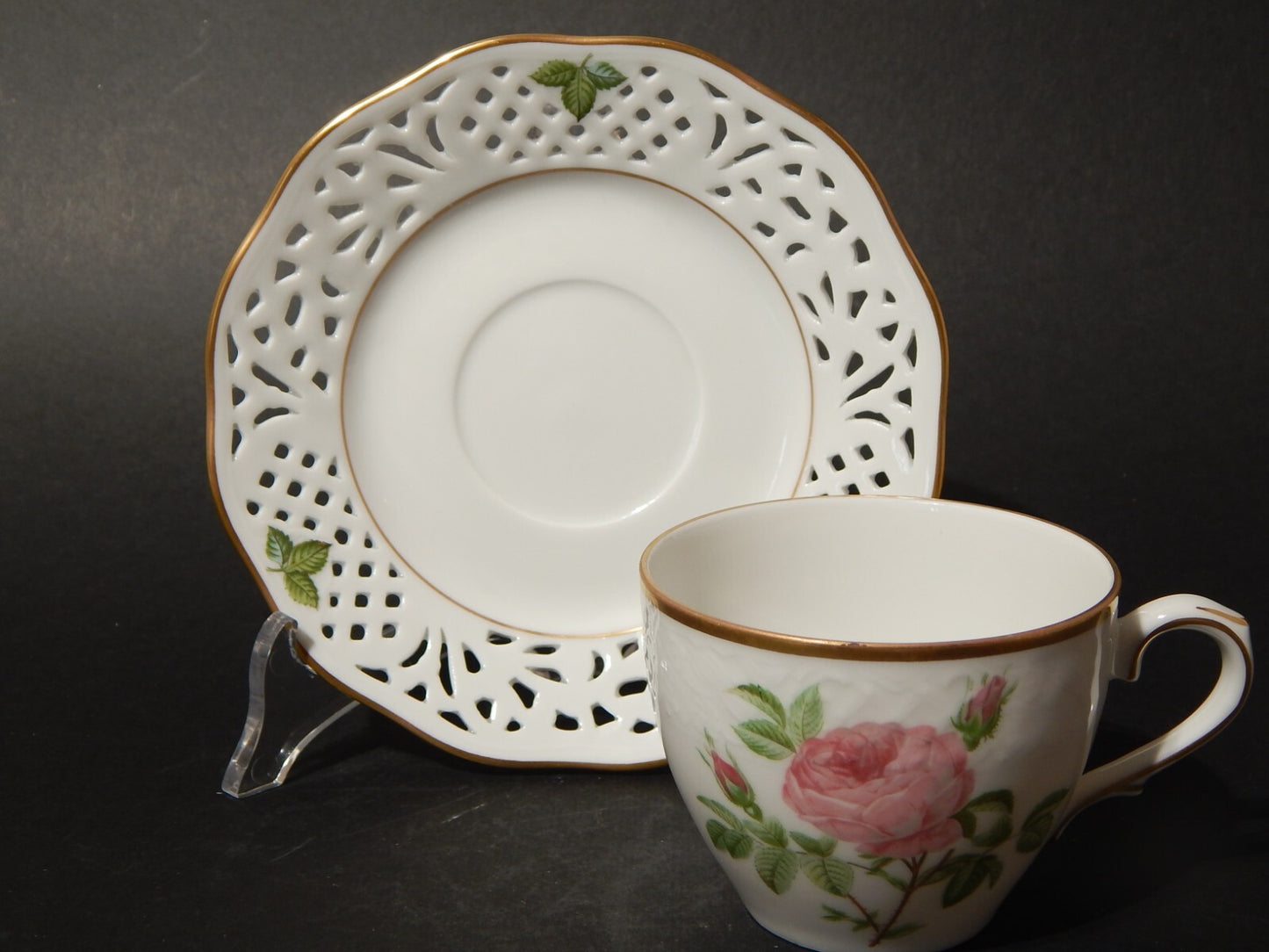 TRIO TAZZA PORCELLANA SCHUMANN BAVARIA PIERRE JOSEPH REDOUTE' ROSA BURGUNDIAN