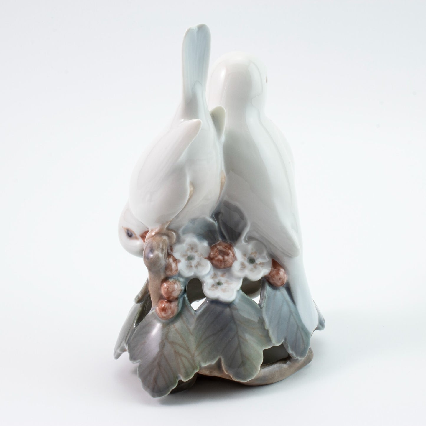 STATUINA PORCELLANA ROYAL COPENHAGEN "Piccioncini" COD 402 CM 13x10x7