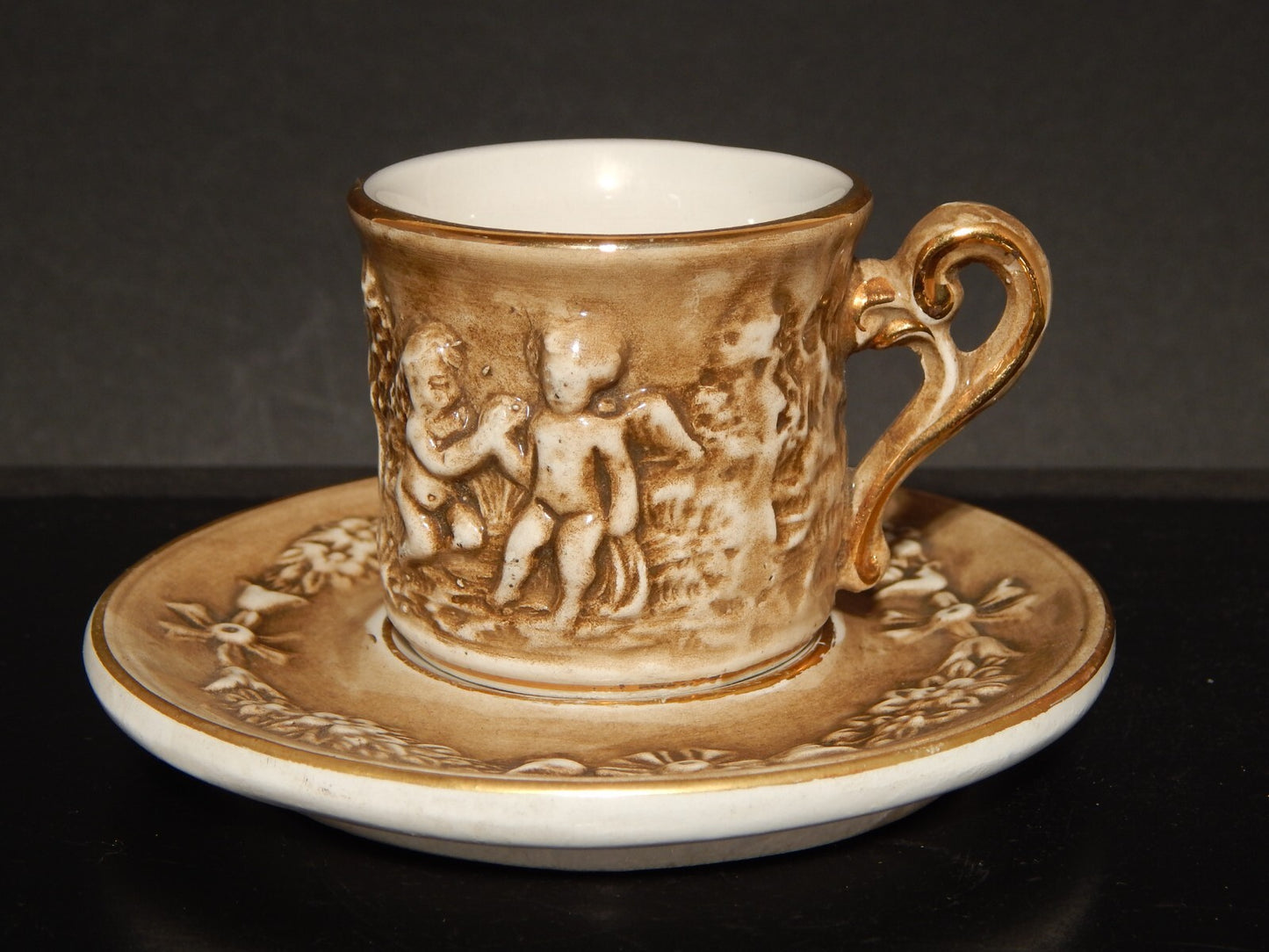 VINTAGE TAZZINA CAFFE' PORCELLANA MAS REGIO CAPODIMONTE