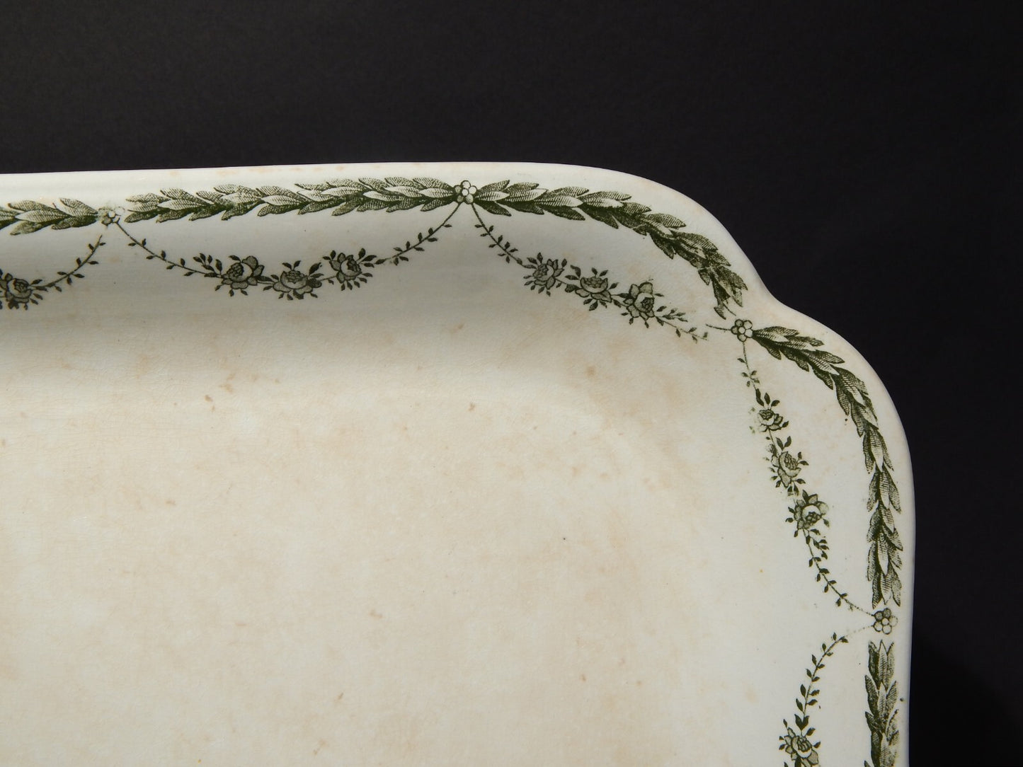 ANTICO RARO VASSOIO CERAMICA PETRUS REGOUT DECORO MARIE IN VERDE MAASTRICHT #