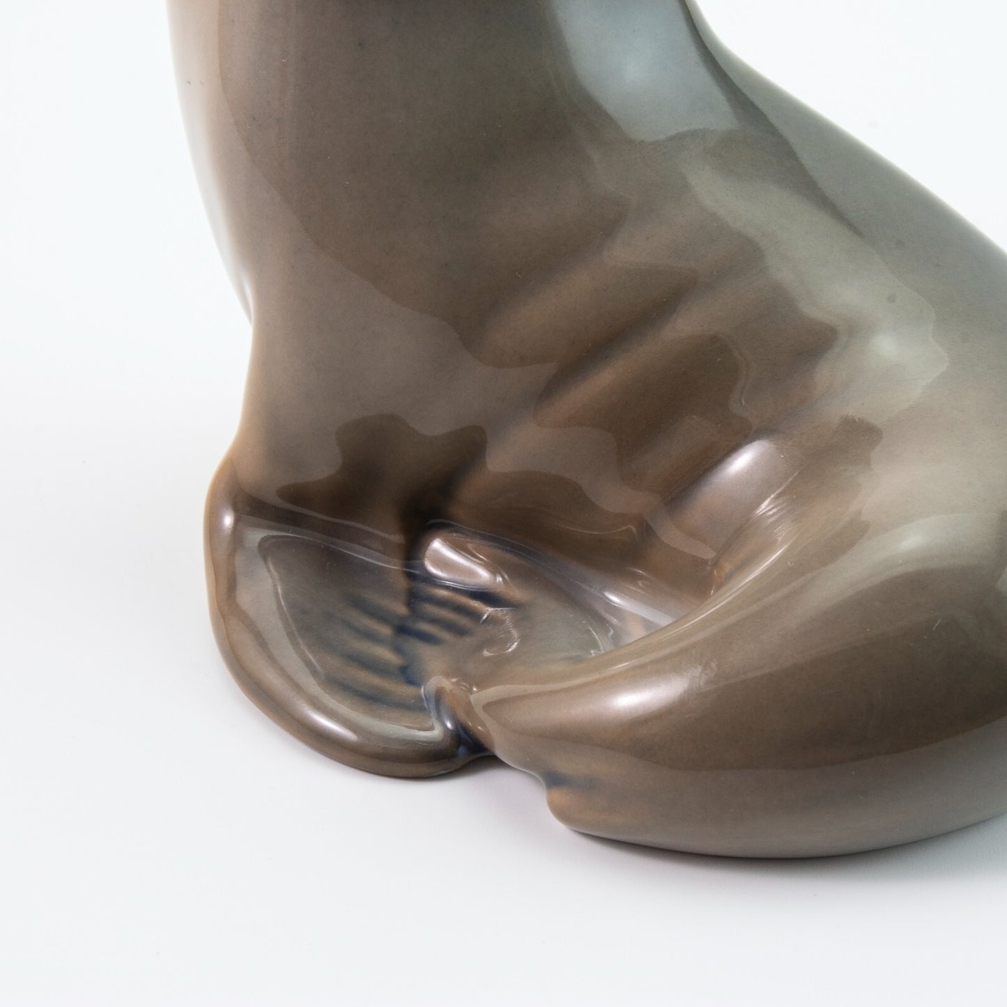 STATUINA PORCELLANA ROYAL COPENHAGEN "Leone Marino" COD 1441 CM 12x11x9