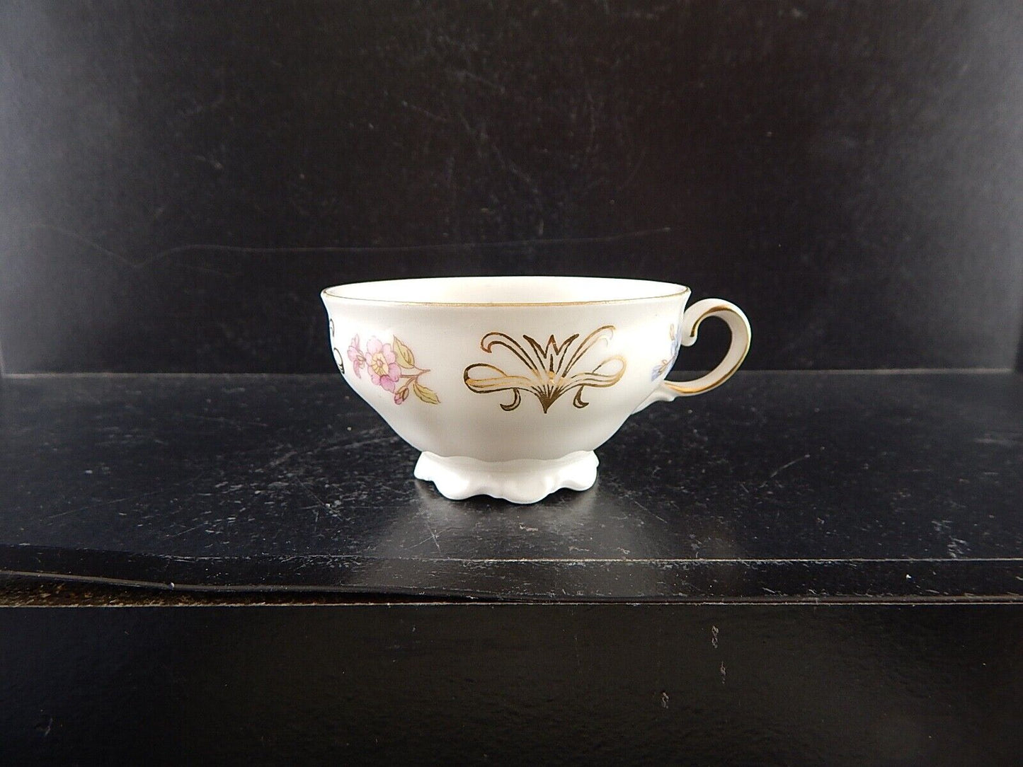 ANTICA TAZZINA CAFFE' PORCELLANA BIANCA FIORI E ORO BAVARIA SELTMANN THERESIA #