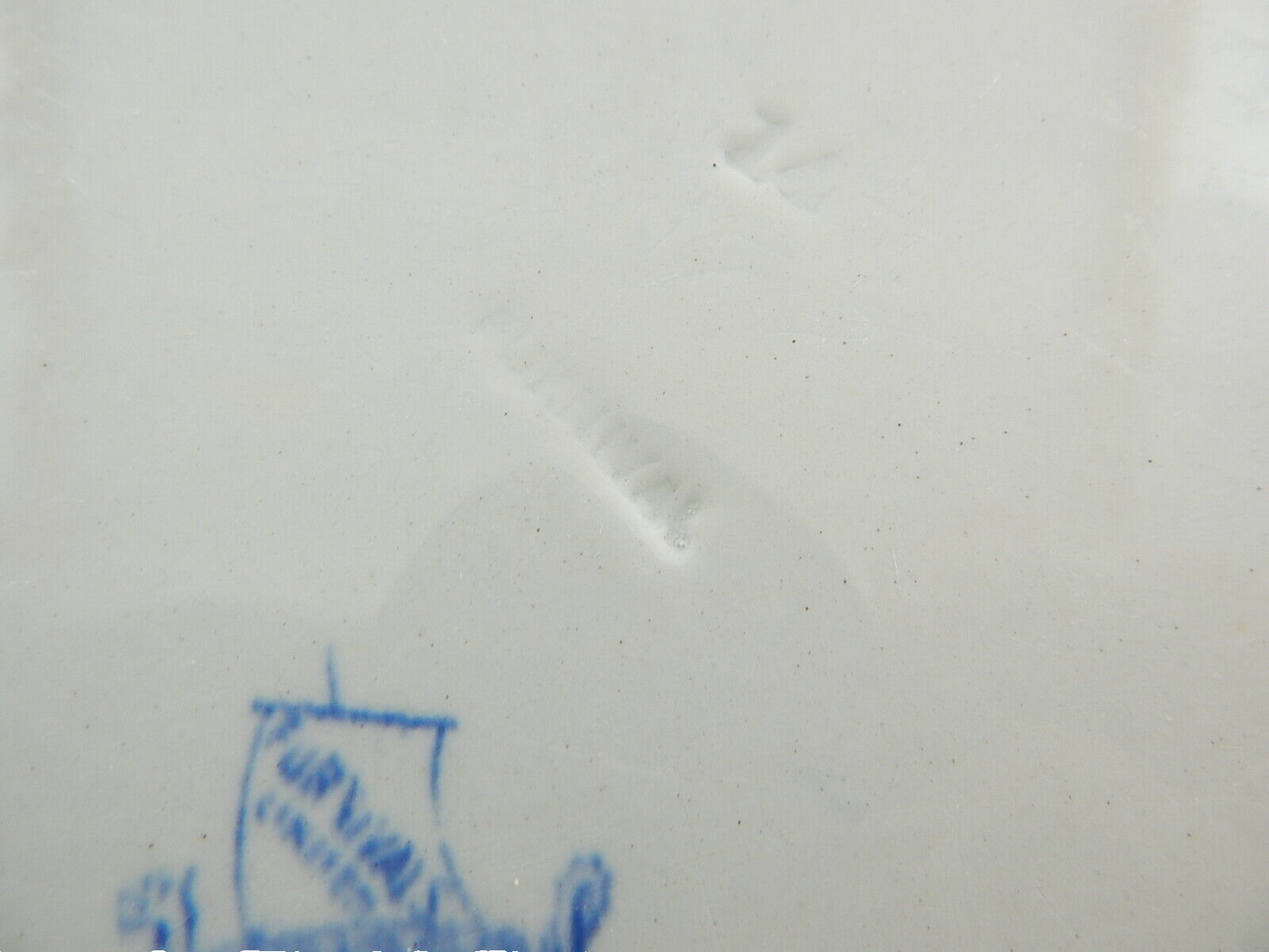 ANTICO VASSOIO RAVIERA PORCELLANA CERAMICA INGLESE FURNIVALS 1900 BIANCO-BLU