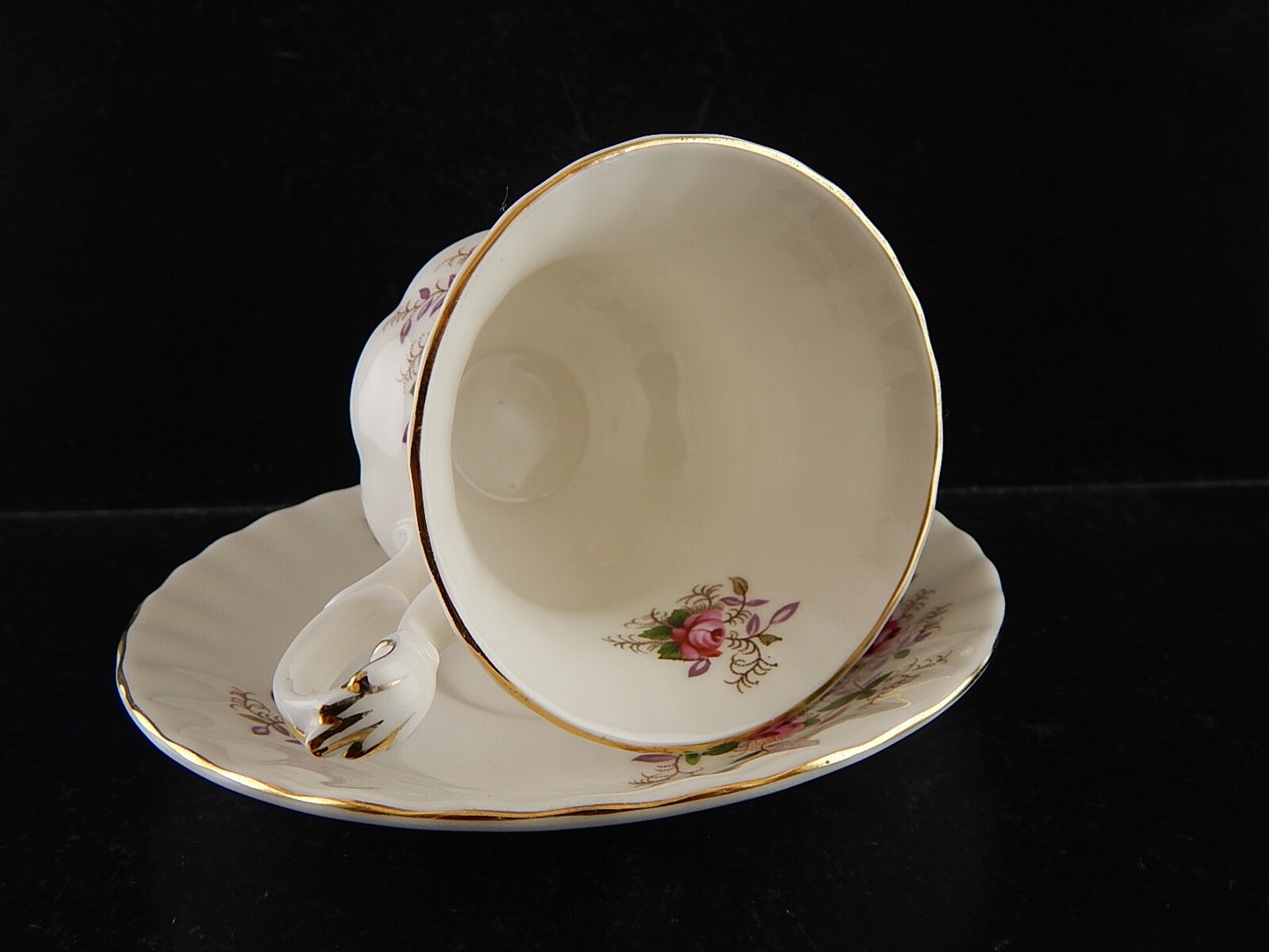 PREZIOSA PORCELLANA ROYAL ALBERT VINTAGE TAZZA COLLEZIONE LAVENDER ROSE ANNI '60