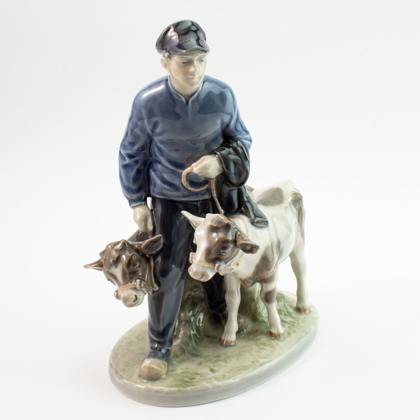STATUINA PORCELLANA ROYAL COPENHAGEN "Ragazzo con Vitelli" 1858 ORIGINALE 23x18