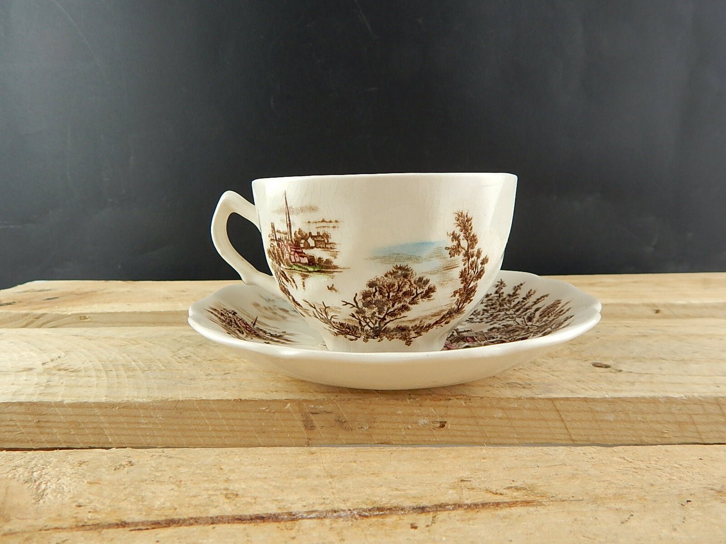 VINTAGE SEMI PORCELLANA JOHNSON BROS COLLEZIONE ANCIENT TOWERS TAZZA TE'