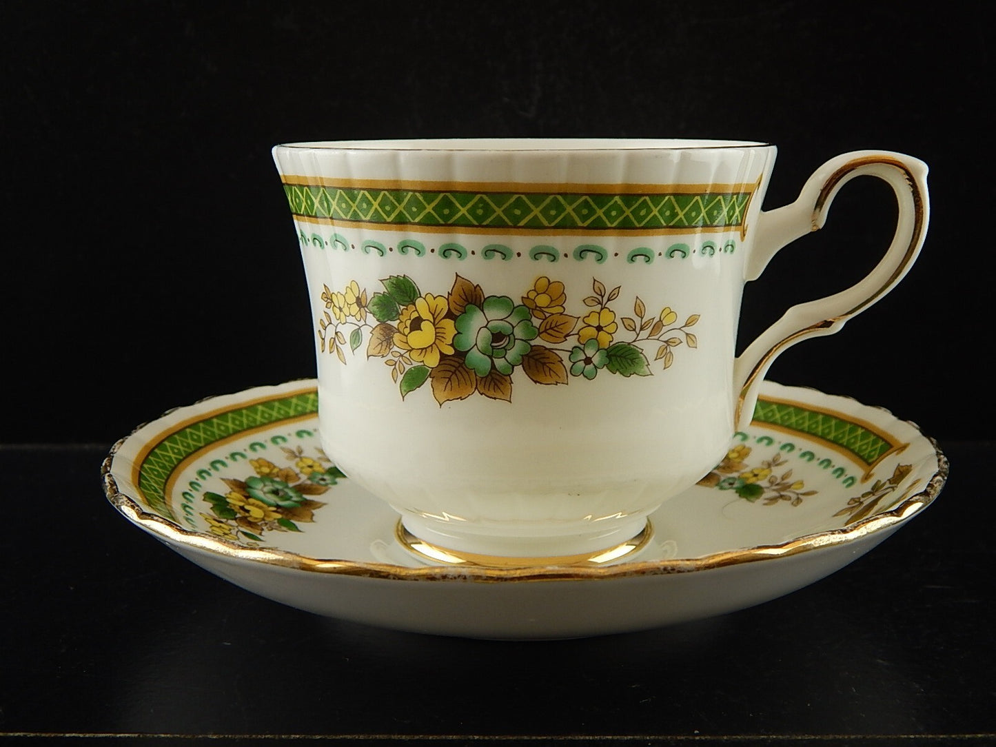 PREZIOSA PORCELLANA INGLESE ROYAL STAFFORD TAZZA TE' VINTAGE BONE CHINA