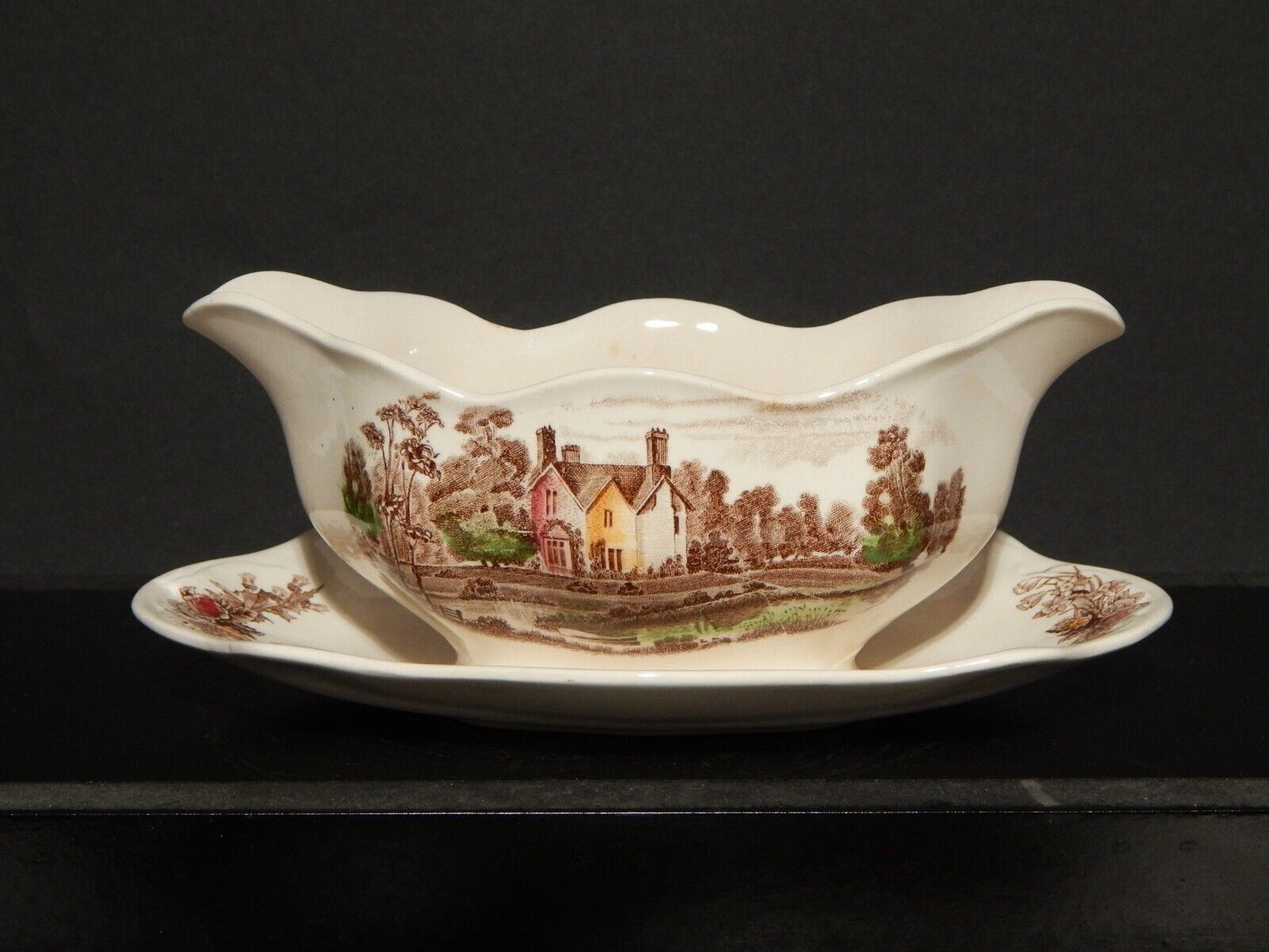 ANTICA SALSIERA PORCELLANA JOHNSON BROS ROYAL HOMES OF BRITAIN YORK COTTAGE