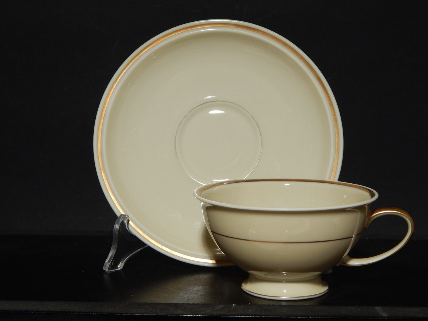 PREZIOSO TRIO CON TAZZA DA TE' PORCELLANA ROSENTHAL WINIFRED COLOR CREMA ORO