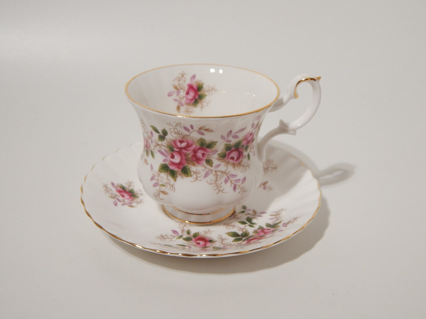 PREZIOSA PORCELLANA ROYAL ALBERT VINTAGE TAZZA COLLEZIONE LAVENDER ROSE