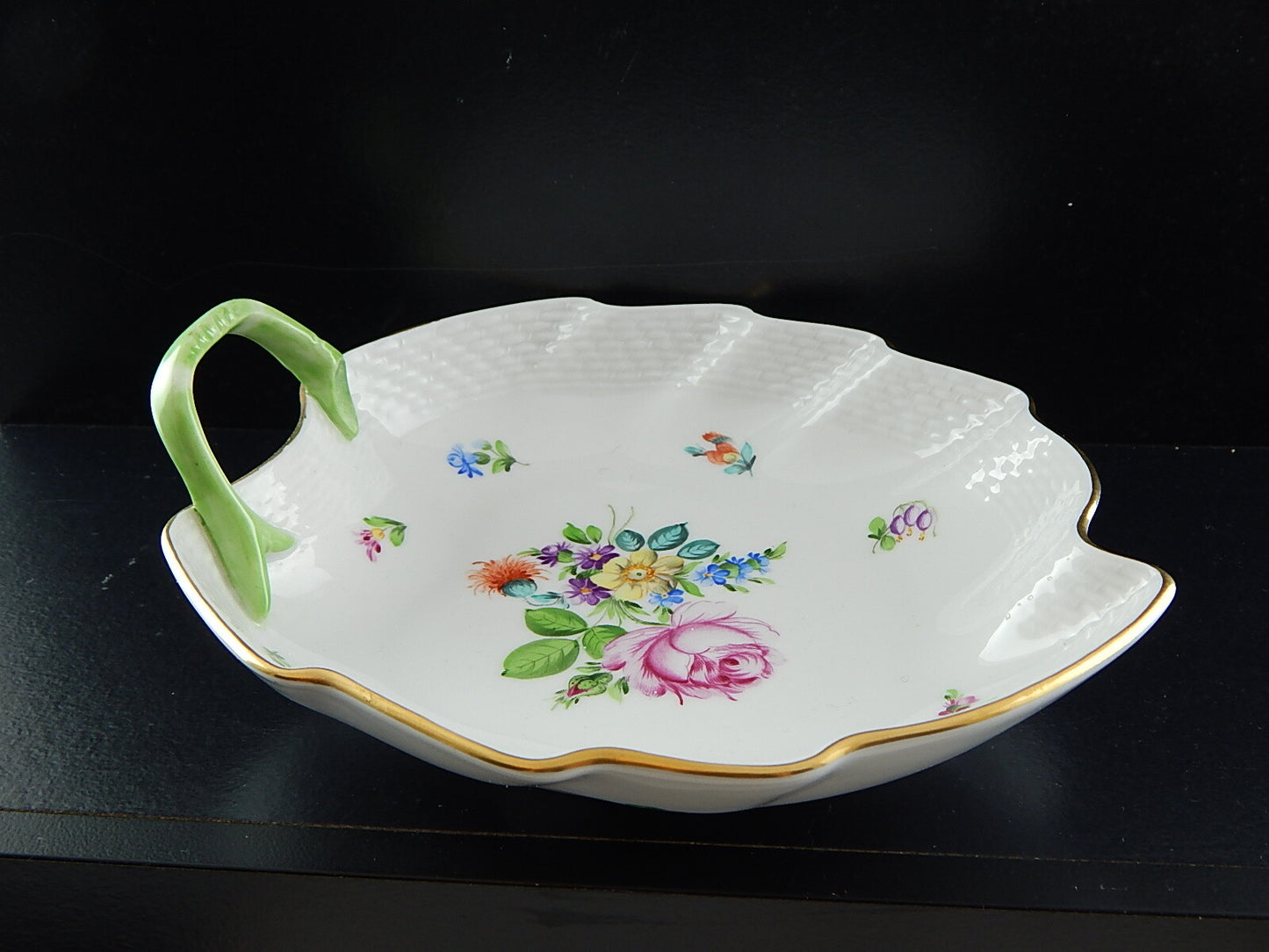 PORCELLANA HEREND VASSOIO FOGLIA DIPINTO A MANO PRIMAVERA COLLEZIONE PRINTEMPS