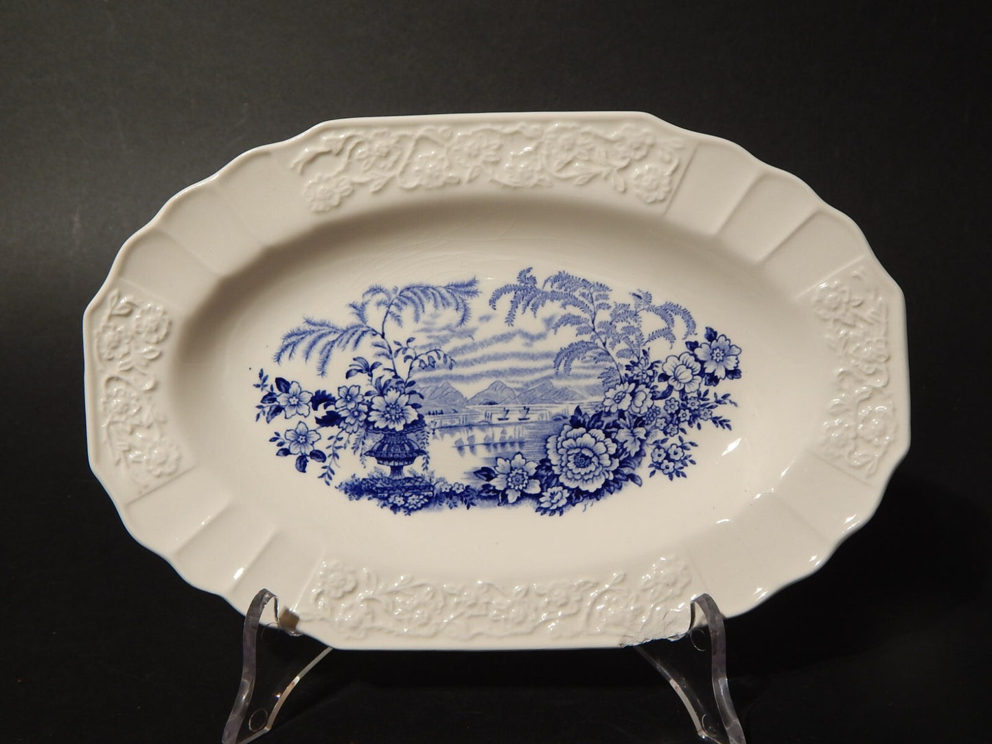 ANTICO VASSOIO RAVIERA CERAMICA MYOTT SON STAFFORDSHIRE ENGLAND BIANCO BLU