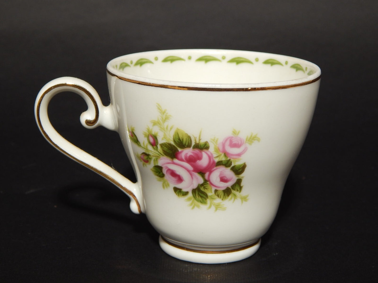 PREZIOSA PORCELLANA INGLESE ROYAL KENT TAZZA VINTAGE JUNE FLOWER OF THE MONTH