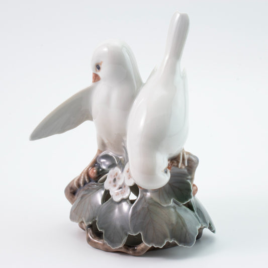 STATUINA PORCELLANA ROYAL COPENHAGEN "Piccioncini" COD 402 CM 13x10x7