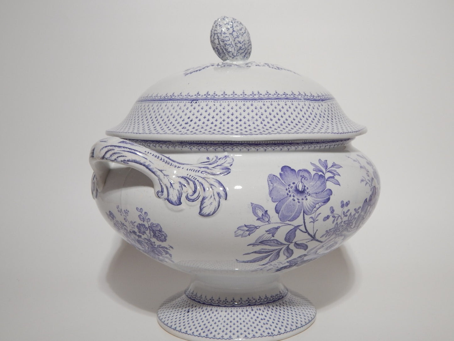 ANTICA ZUPPIERA CENTROTAVOLA CERAMICA INGLESE PRIMAVESI 1860 ERMINE BORDER VIOLA