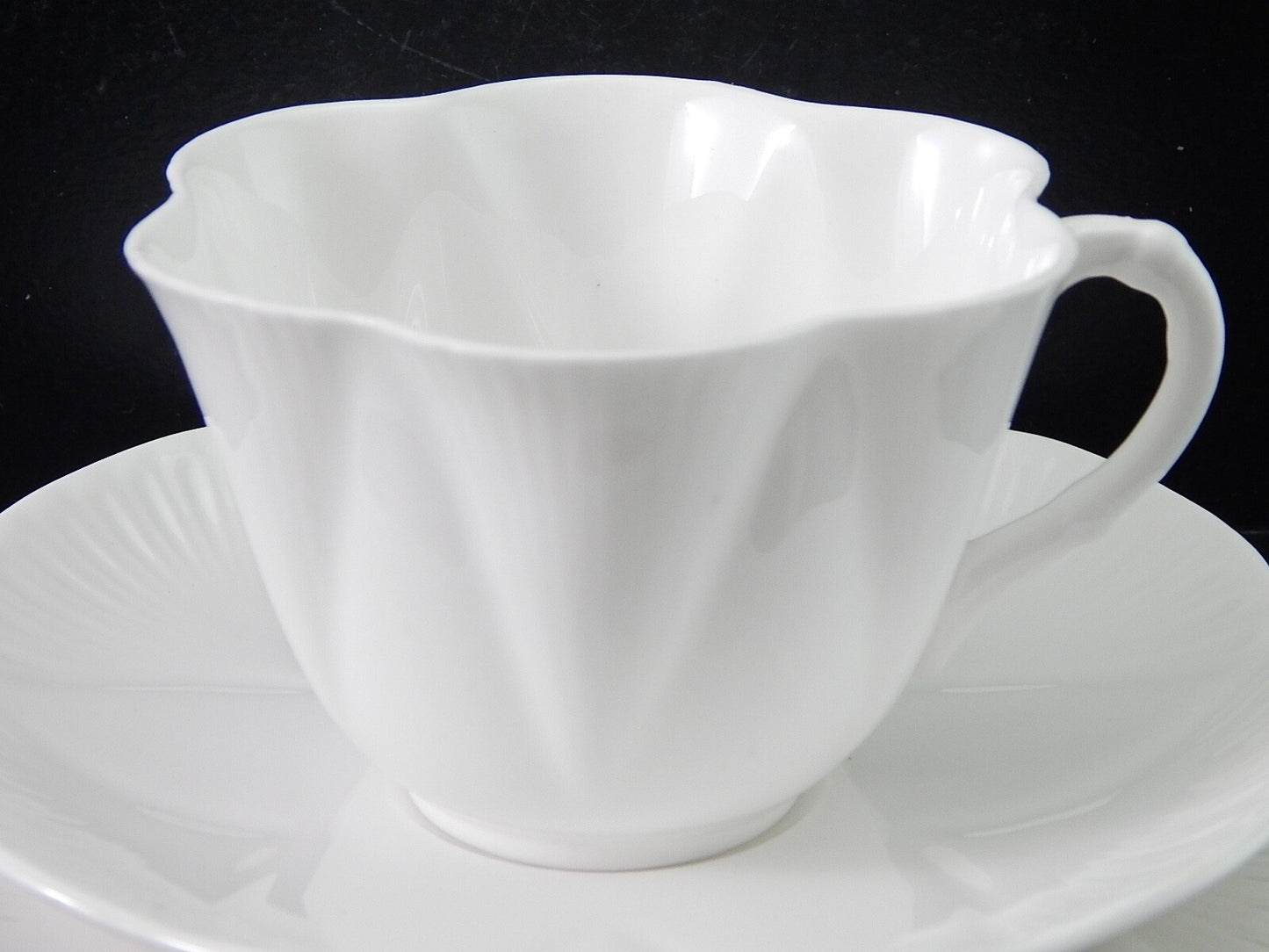 ANTICA PORCELLANA BIANCA TRIO TAZZA TE' FINE BONE CHINA SHELLEY MADE IN ENGLAND