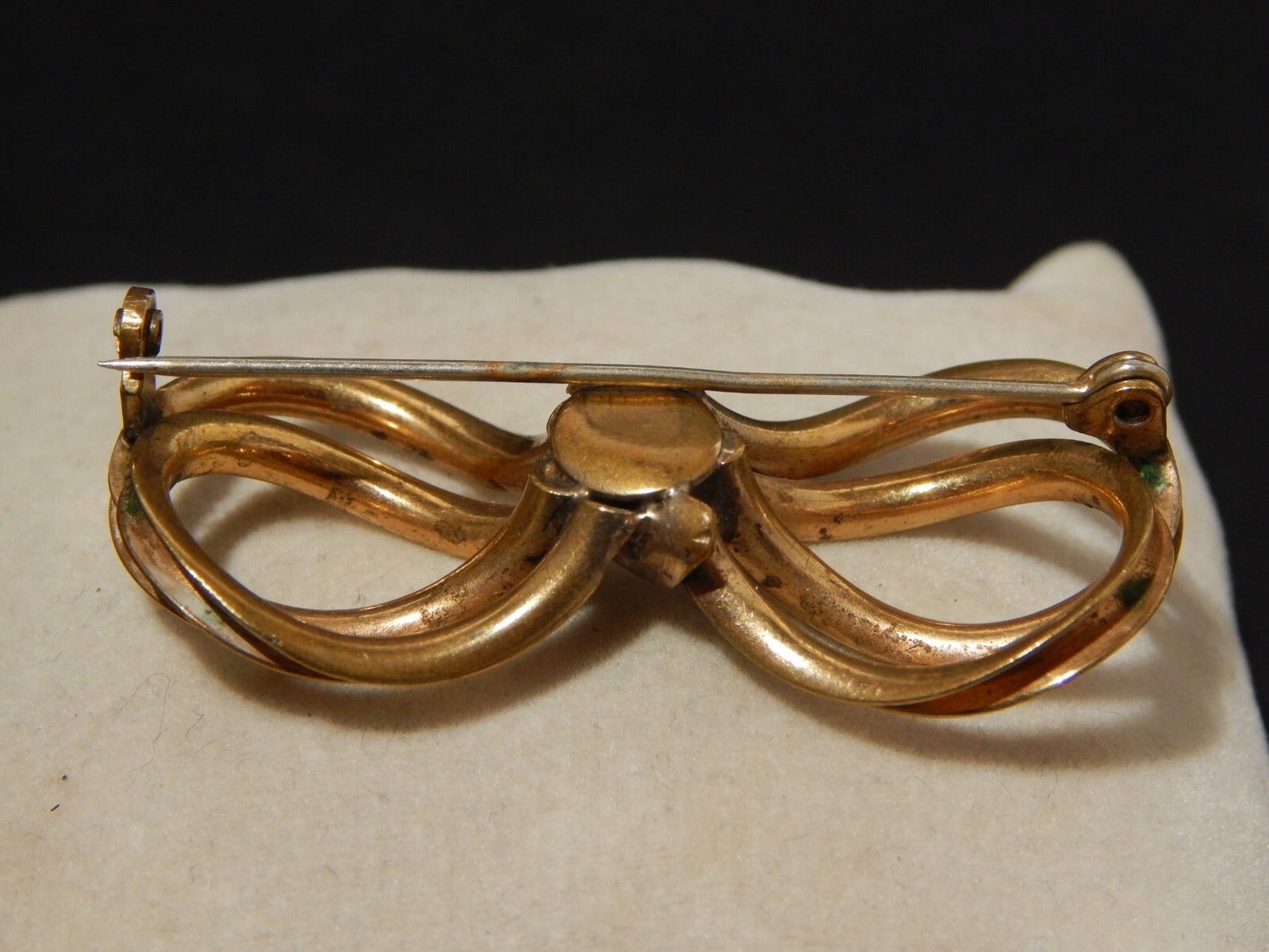 VINTAGE BIJOUX ELEGANTE SPILLA DORATA A FIOCCO