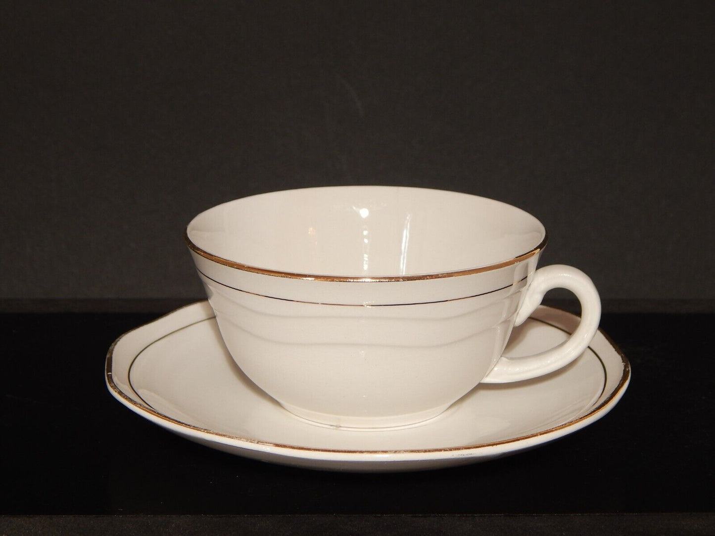 MODERNARIATO TAZZA TE' SOCIETA' CERAMICA ITALIANA LAVENO BIANCA PROFILI ORO