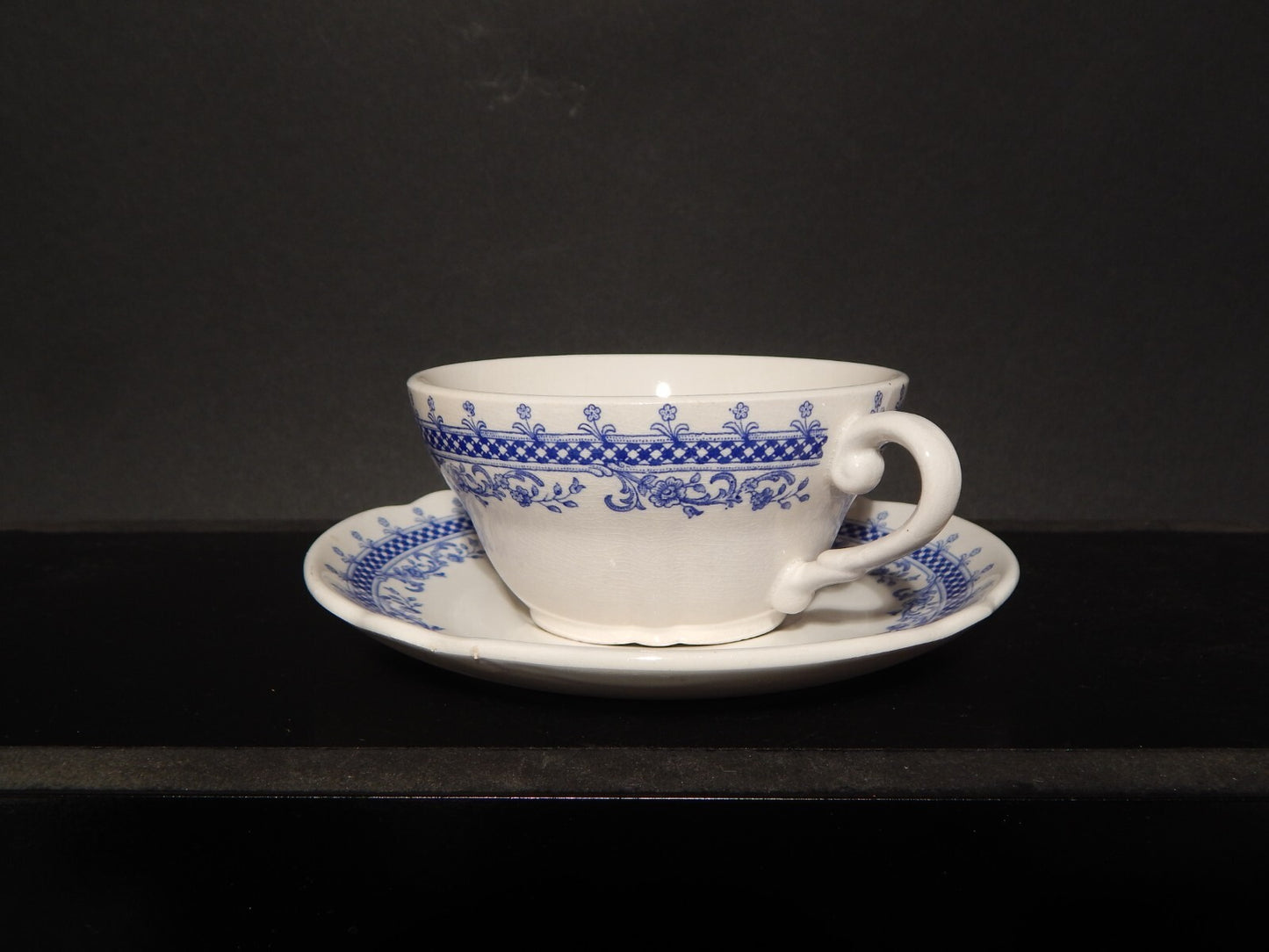 VINTAGE TAZZA BRODO CONSOMME' CERAMICA S.C.I. LAVENO DIAMONDSTONE BIANCO BLU #
