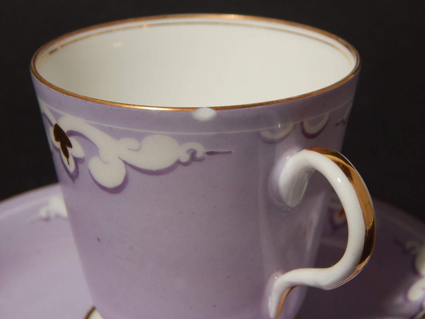 ANTICA RARA LIBERTY TAZZINA CAFFE' FINISSIMA PORCELLANA VIOLA LILLA DIFETTO