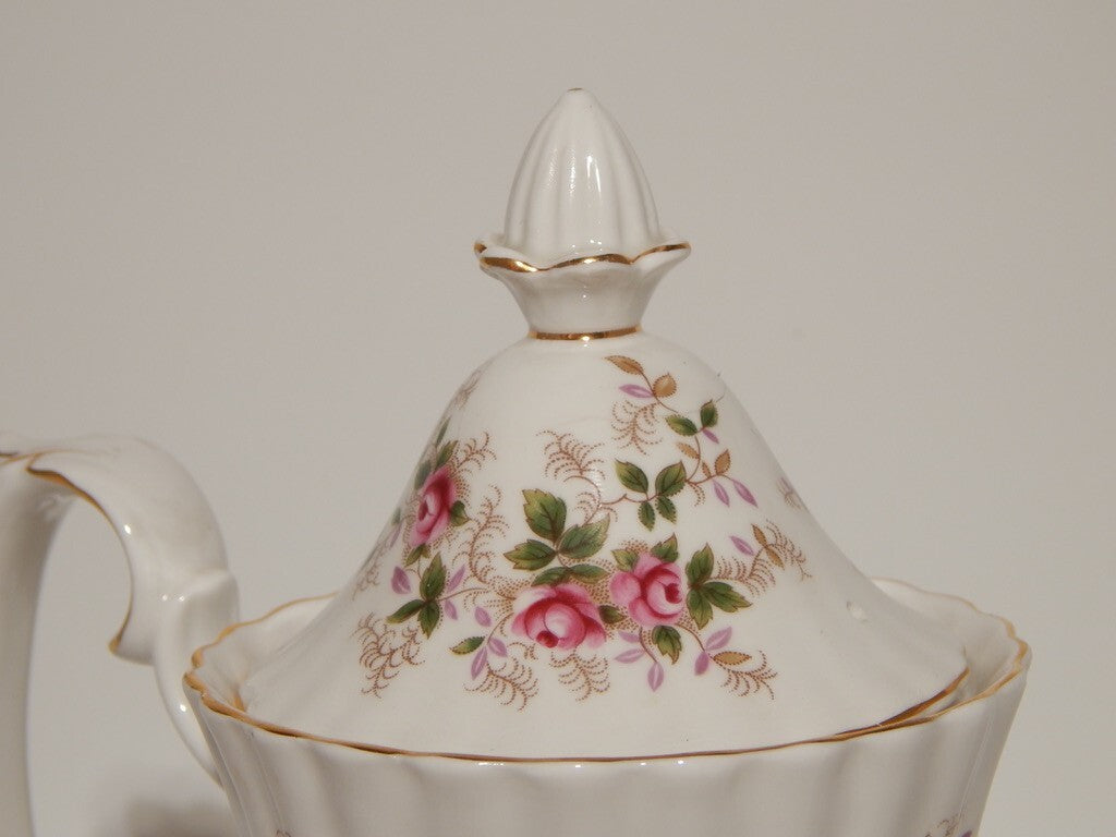 PREZIOSA PORCELLANA ROYAL ALBERT VINTAGE CAFFETTIERA LAVENDER ROSE DIFETTO