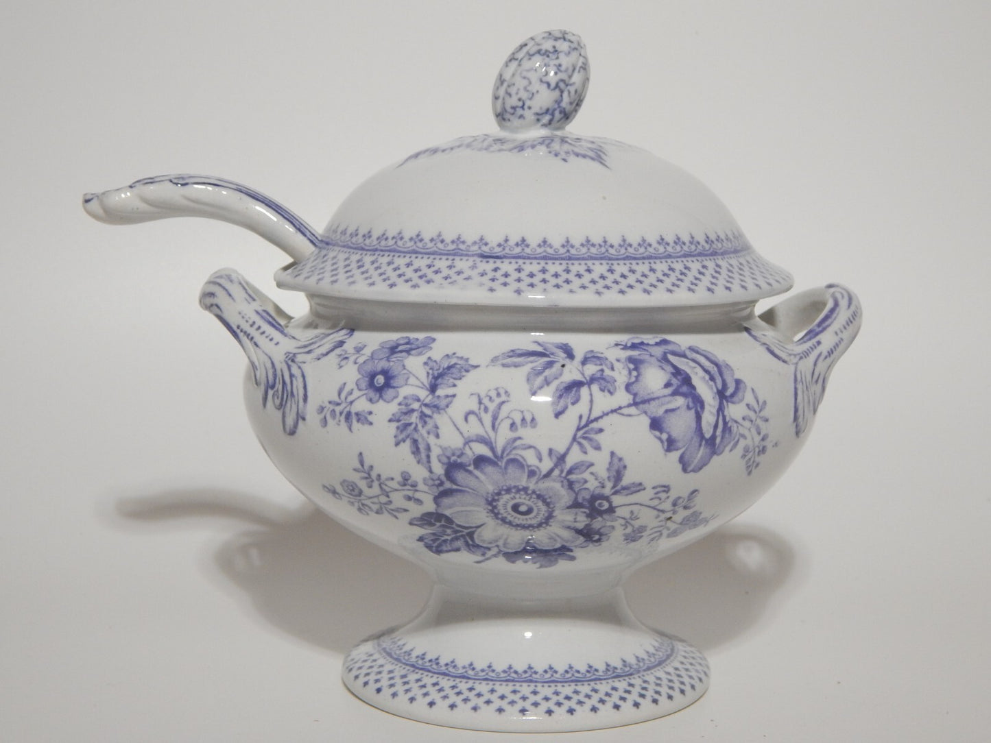 ANTICA RARA ZUPPIERA EGOISTE CERAMICA INGLESE PRIMAVESI 1860 ERMINE BORDER VIOLA