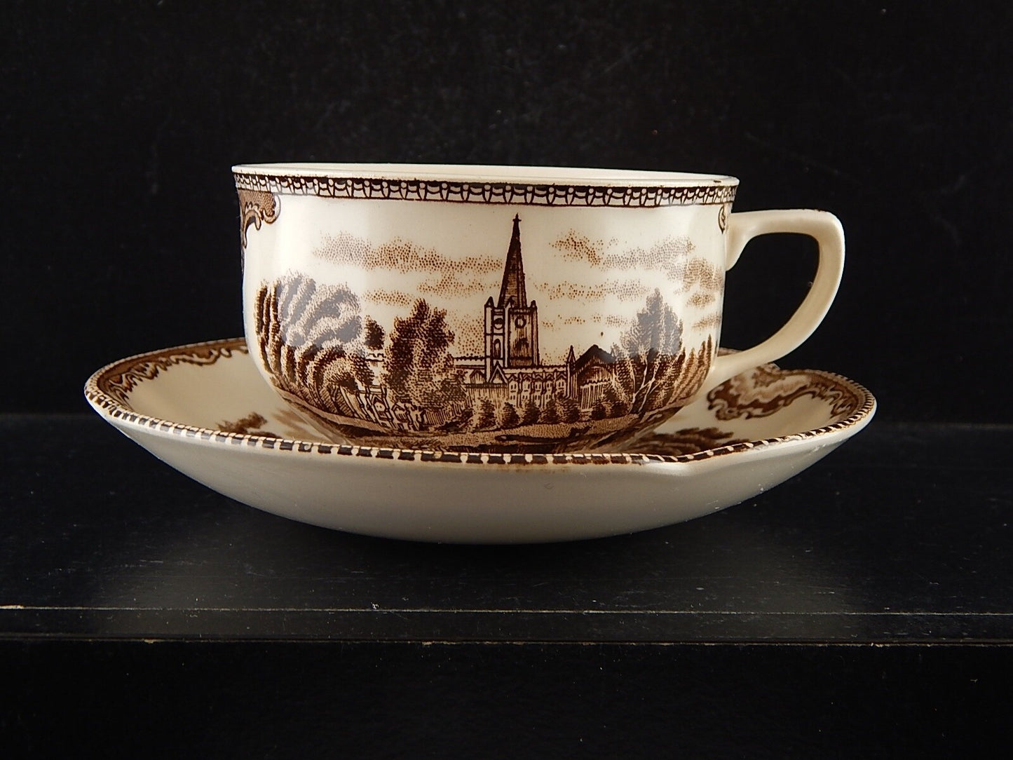 VINTAGE JOHNSON BROS OLD BRITAIN CASTLE SERVIZIO 6 TAZZE DA TE' SEMI PORCELLANA