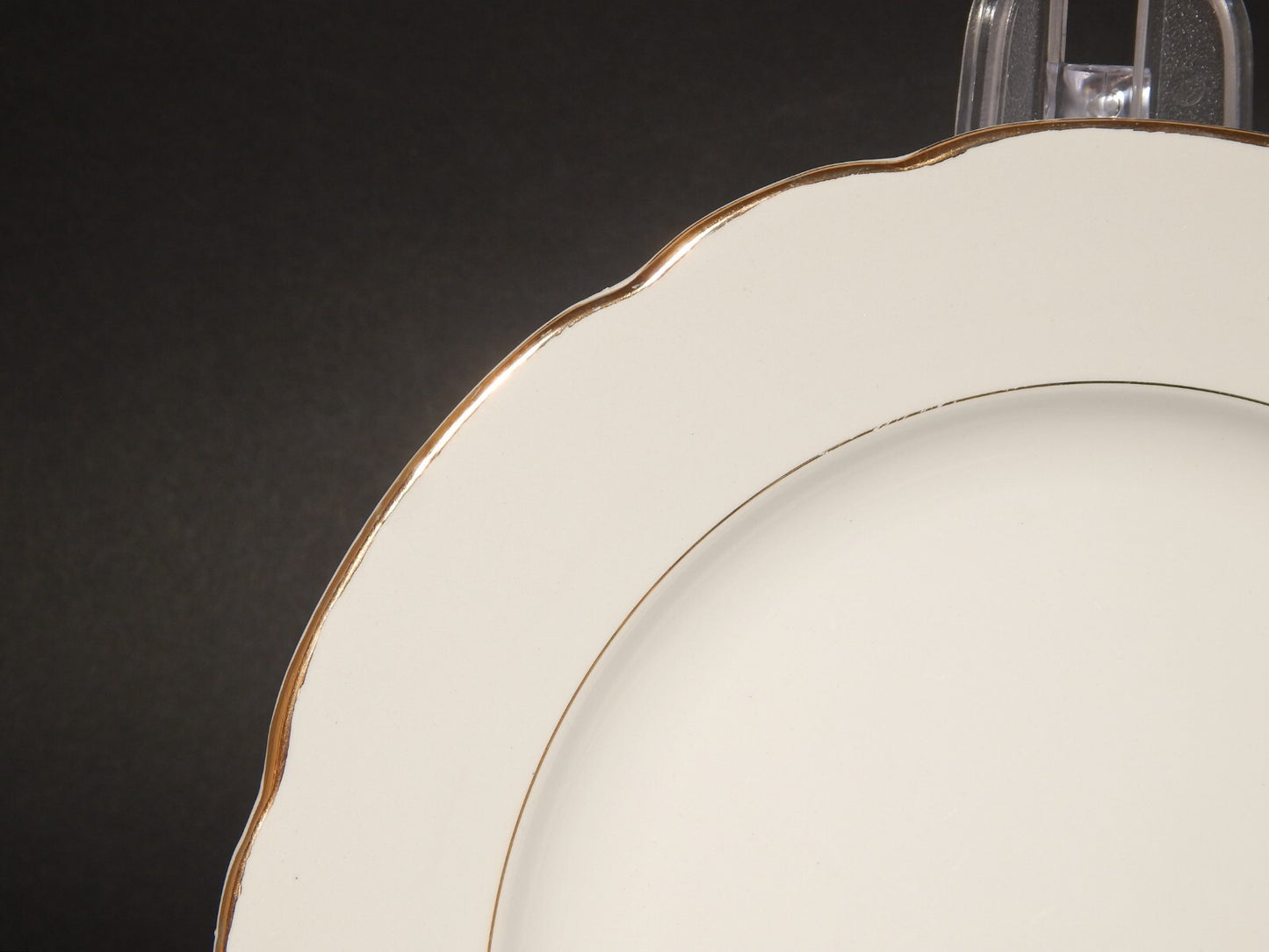 ANTICO SERVIZIO 18 PIATTI BIANCO PROFILO ORO SOCIETA' CERAMICA LAVENO SCI