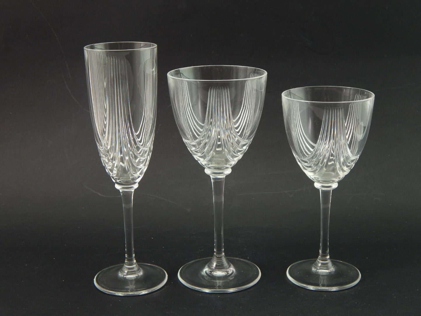 VINTAGE ELEGANTE SERVIZIO 18 CALICI CRISTALLO IN STILE ART DECO MADE IN ITALY