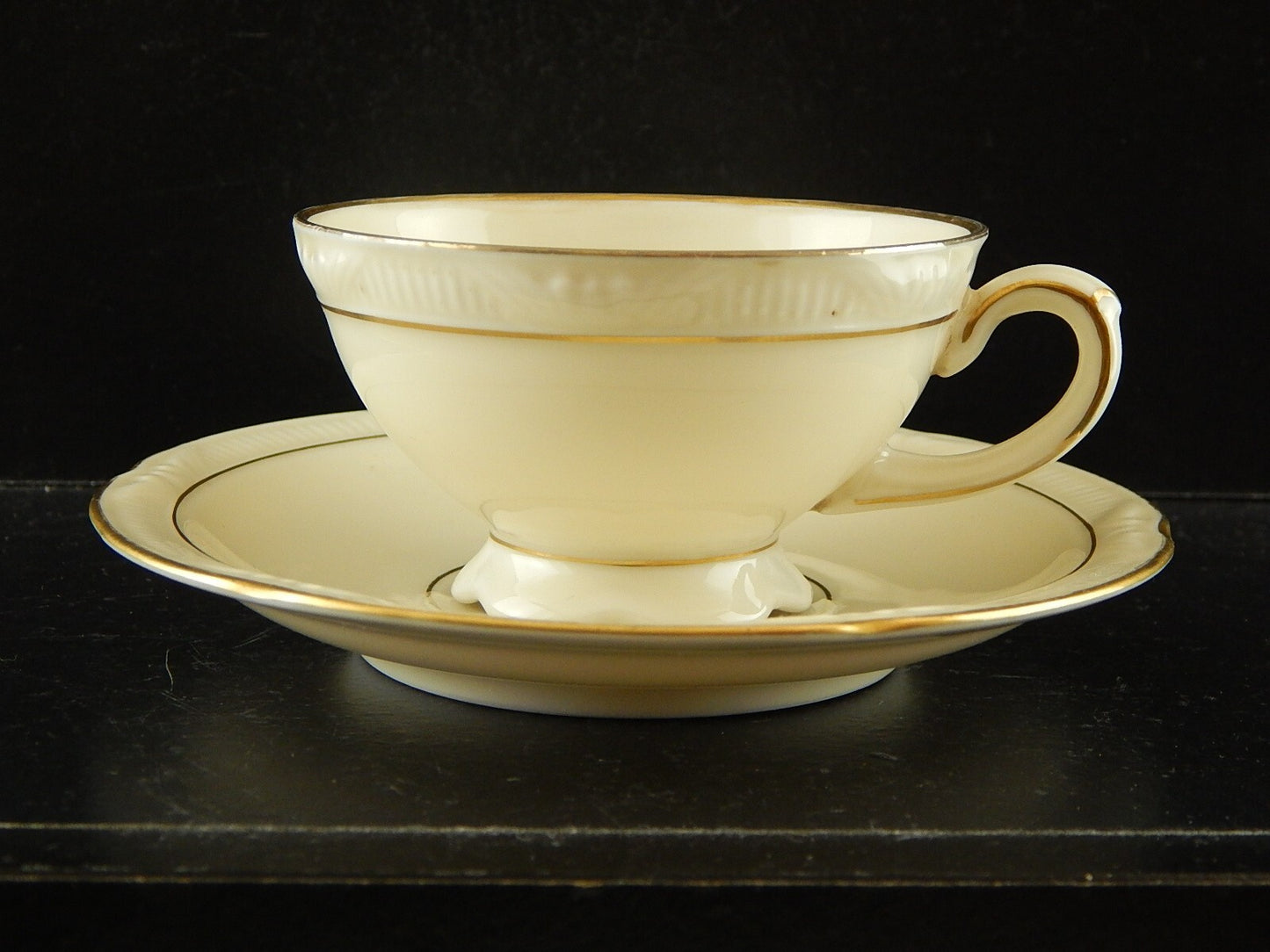 PREZIOSA ANTICA TAZZINA CAFFE' PORCELLANA ZEH SCHERZER BAVARIA RIFINITA IN ORO