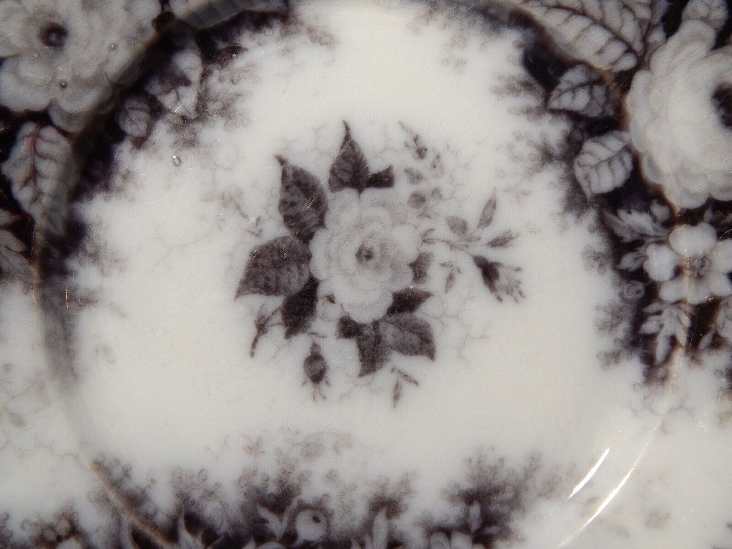 ANTICO PIATTO CERAMICA DISEGNO JARDINIERE VILLEROY & BOCH FINE '800 difetto 1146