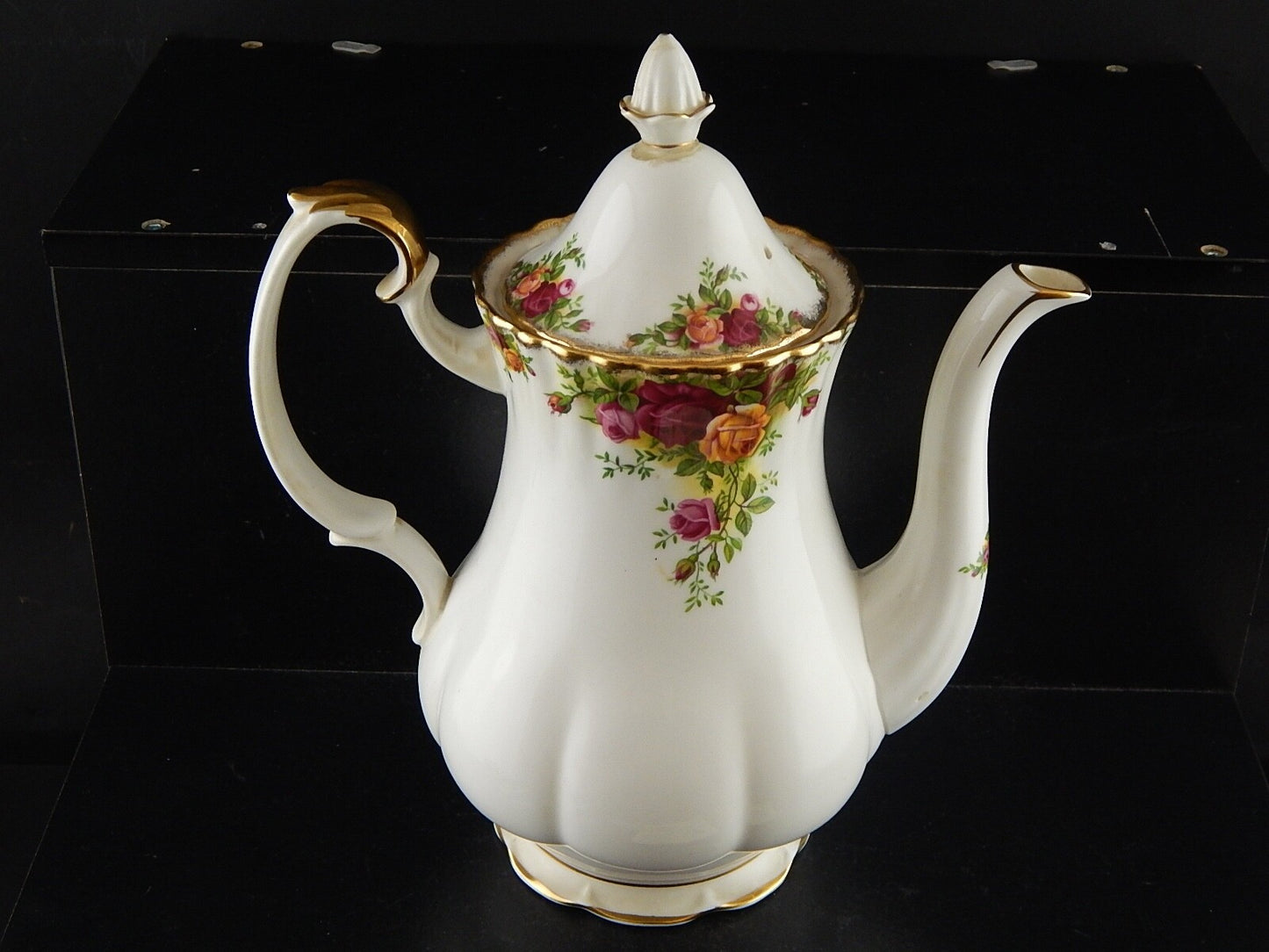 PORCELLANA ROYAL ALBERT VINTAGE TEIERA CAFFETTIERA OLD COUNTRY ROSES DIFETTO