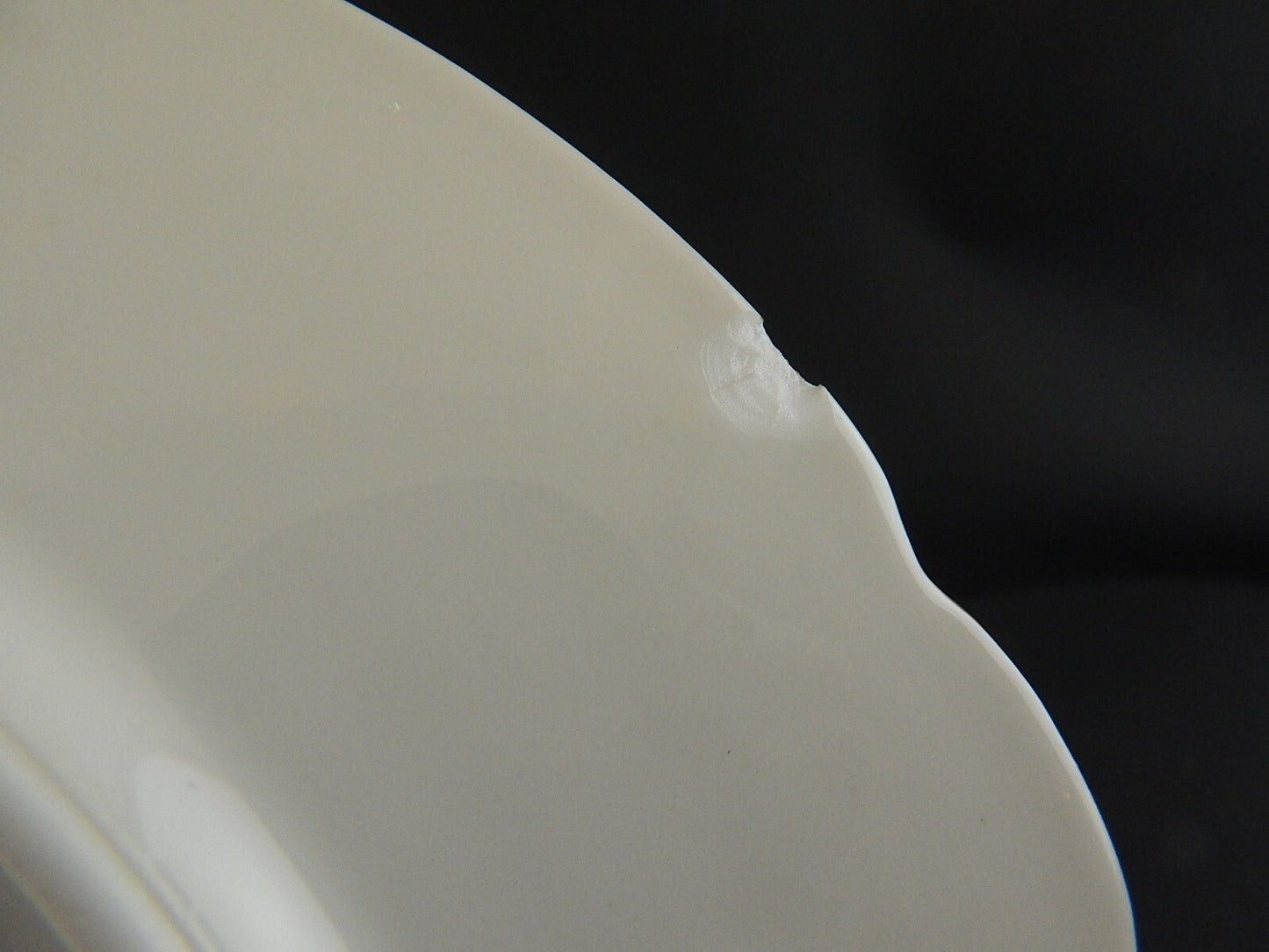 ANTICO PIATTO PORCELLANA GINORI DOCCIA DEL 1926 DECORATO A MANO DIFETTO A274