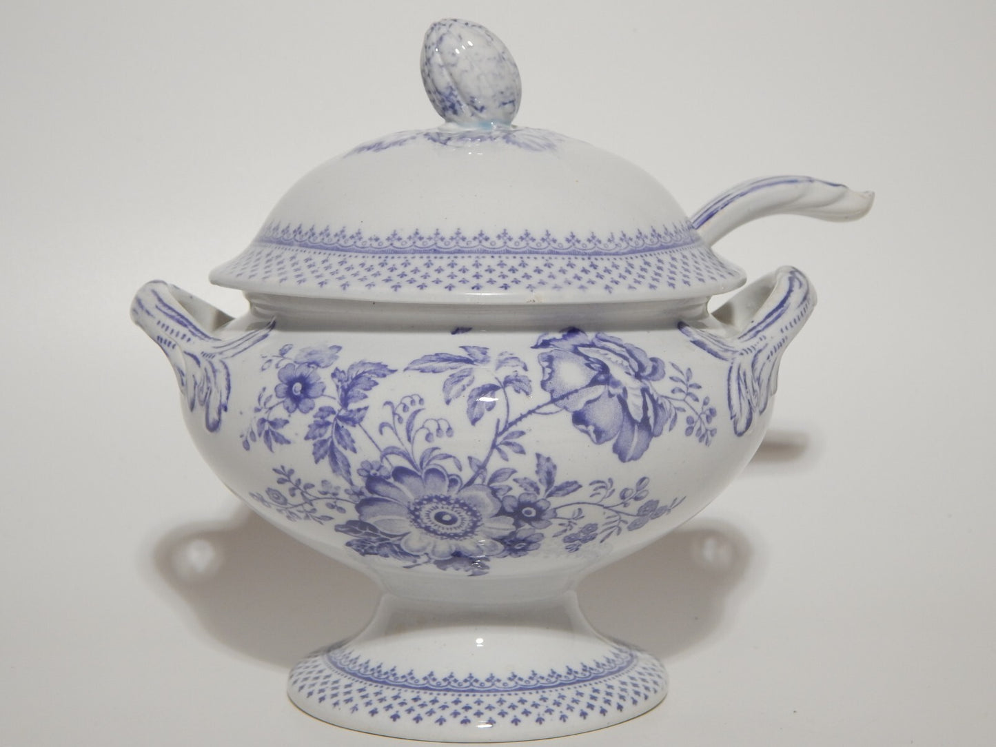 ANTICA RARA ZUPPIERA EGOISTE CERAMICA INGLESE PRIMAVESI 1860 ERMINE BORDER VIOLA