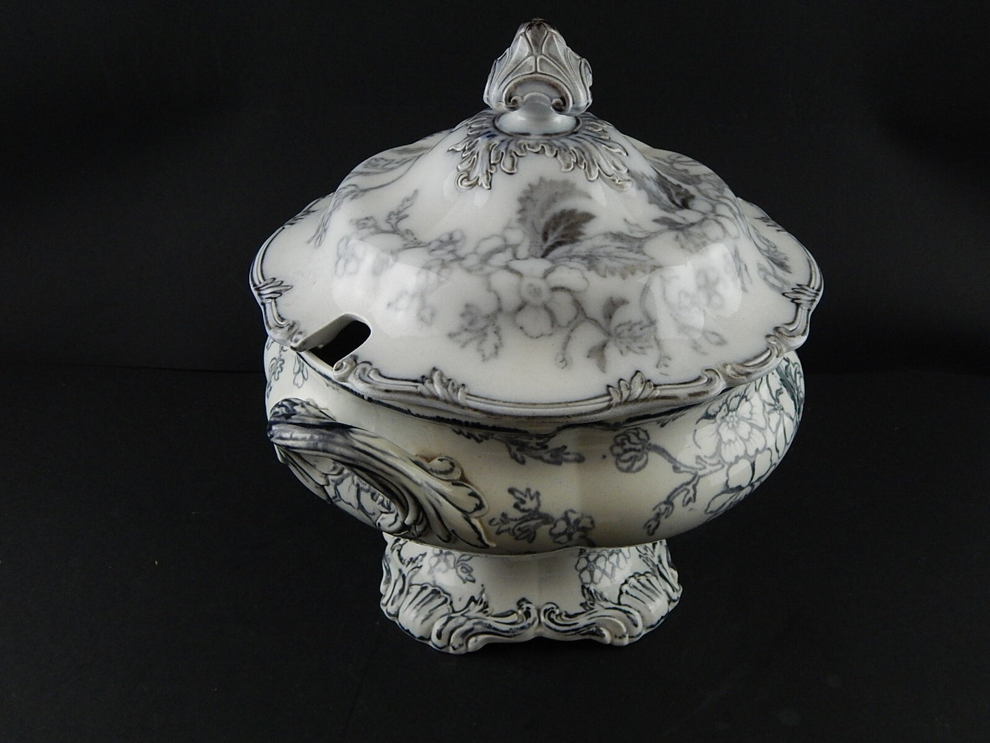 ANTICA RARA ZUPPIERA CENTROTAVOLA PORCELLANA VITTORIANA META' 800 DECORO A MANO