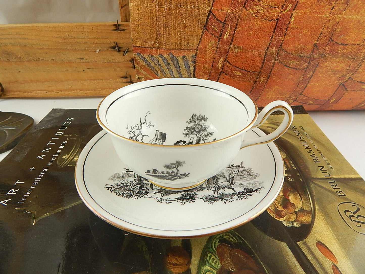 ANTICO RARO SET TAZZA TÈ PORCELLANA INGLESE ROYAL CHELSEA H. FENNELL PASTORALE