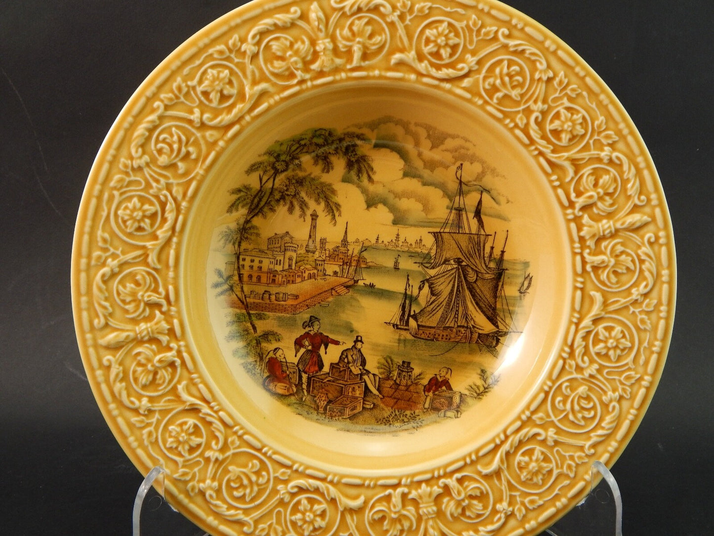VINTAGE PIATTO FONDO ROYAL STAFFORDSHIRE CERAMICS ENGLAND SAFE HARBOUR