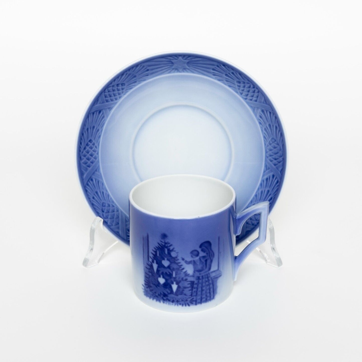 ROYAL COPENHAGEN PORCELLANA TAZZA DI NATALE 1981 ORIGINALE CON PIATTINO CM 7