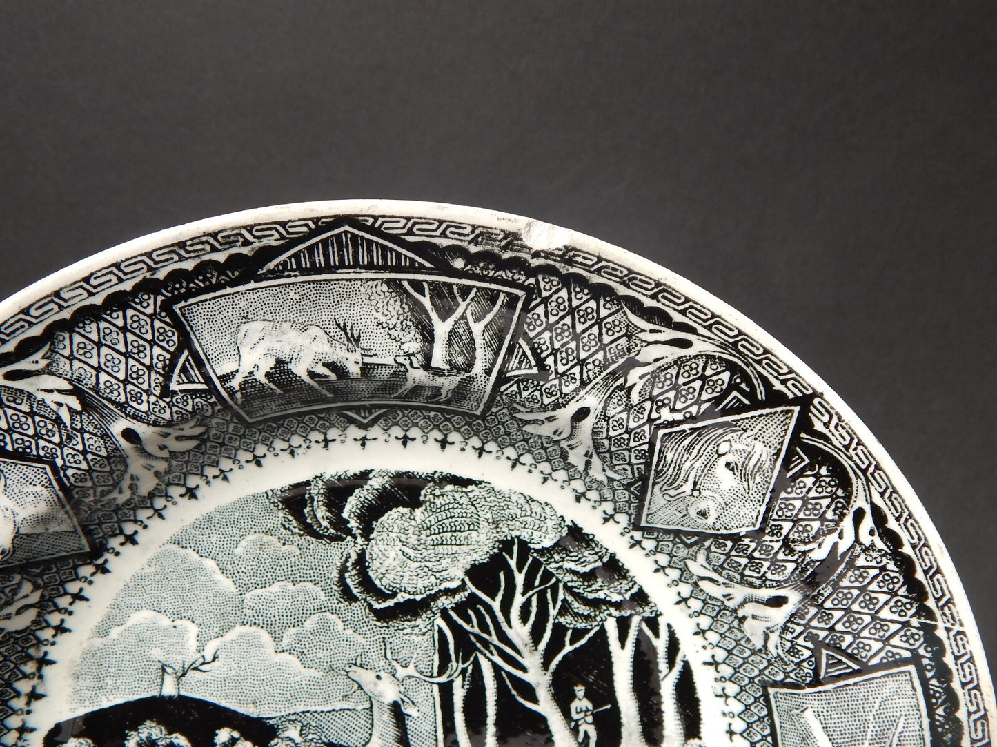 ANTICO RARO PIATTO CACCIA AL CERVO CERAMICA TURRITA LIVORNO A MENICANTI FINE 800